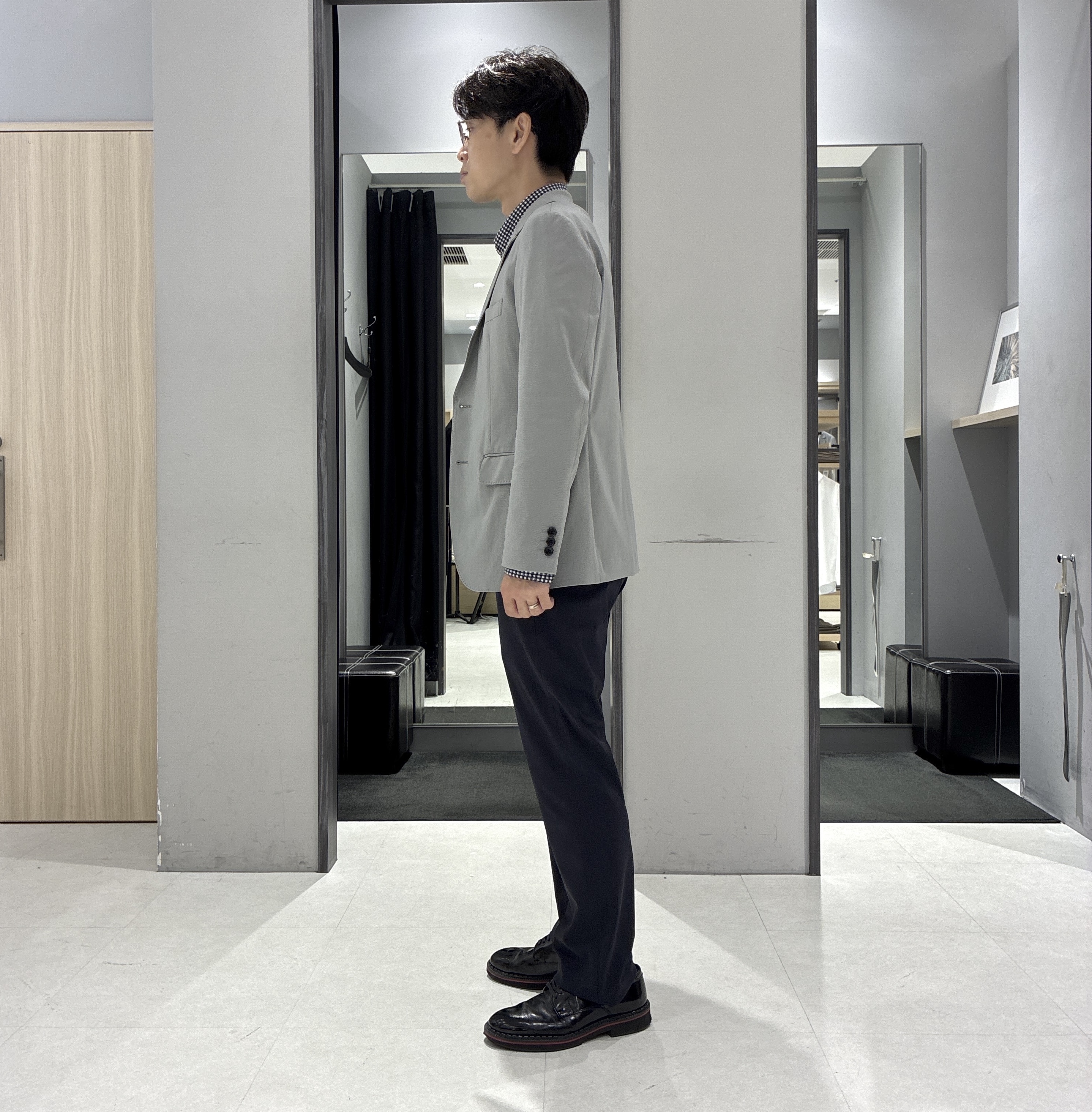 わいずみさんの「TAKEO KIKUCHI｜【360&deg;ストレッチ／軽量】None Of Stress ライト ジャケット（セットアップ対応）」を使ったコーディネート