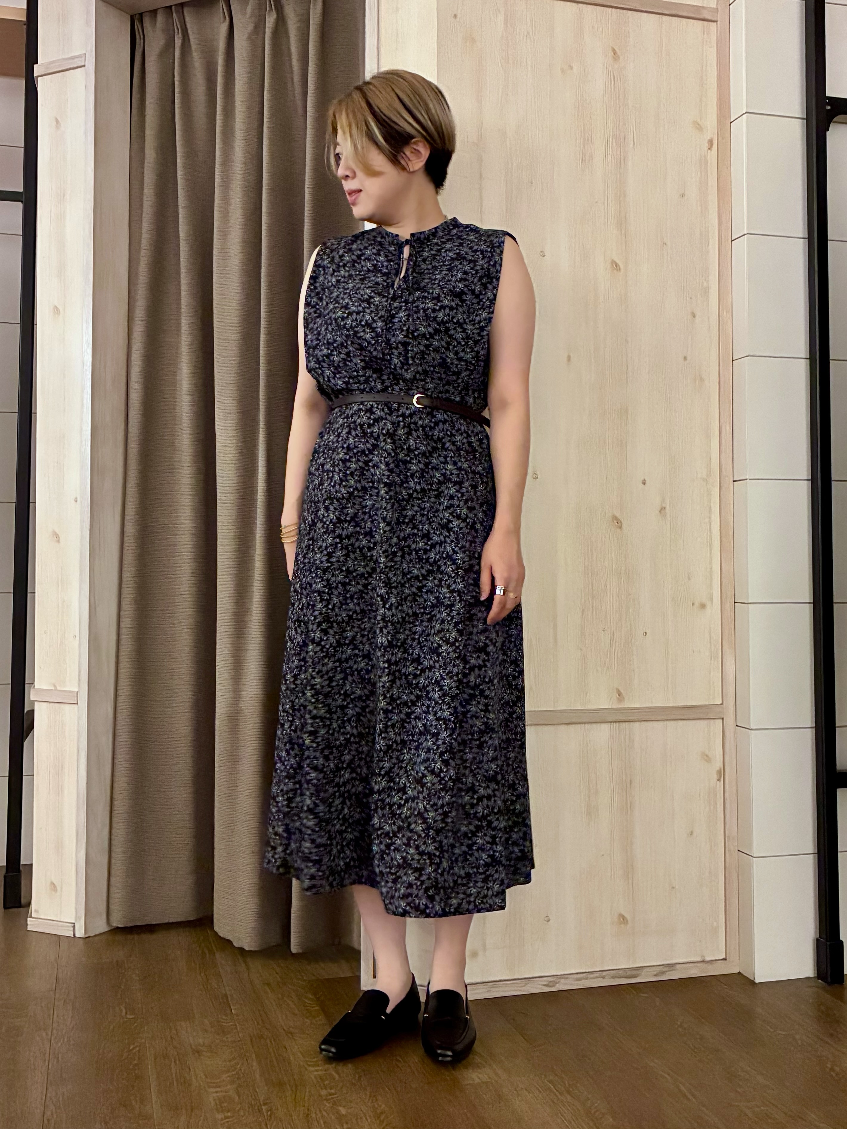aiさんの「THE SHOP TK｜大人のリゾートムード 小花柄ワンピース」を使ったコーディネート