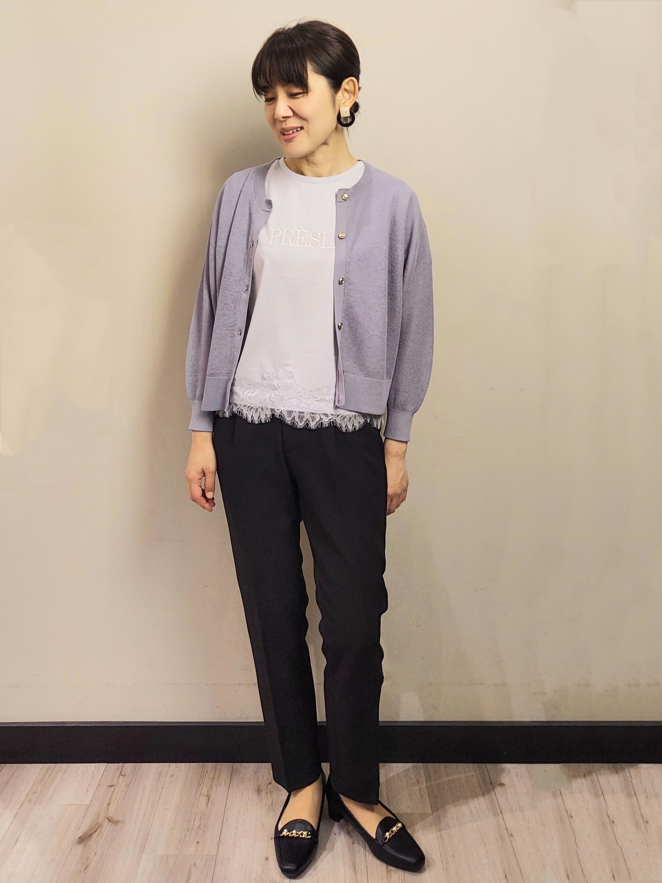 MAKIさんの「index｜【８色展開】柄アソートシアーカーディガン《洗濯機OK》」を使ったコーディネート