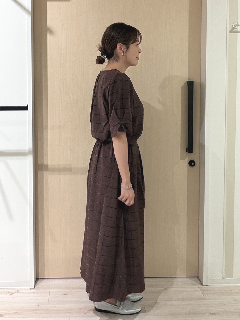 funafunaさんの「SHOO･LA･RUE｜【セットアップ可/S-LL】1枚で秋気分 モールチェックタックスリーブ ブラウス」を使ったコーディネート