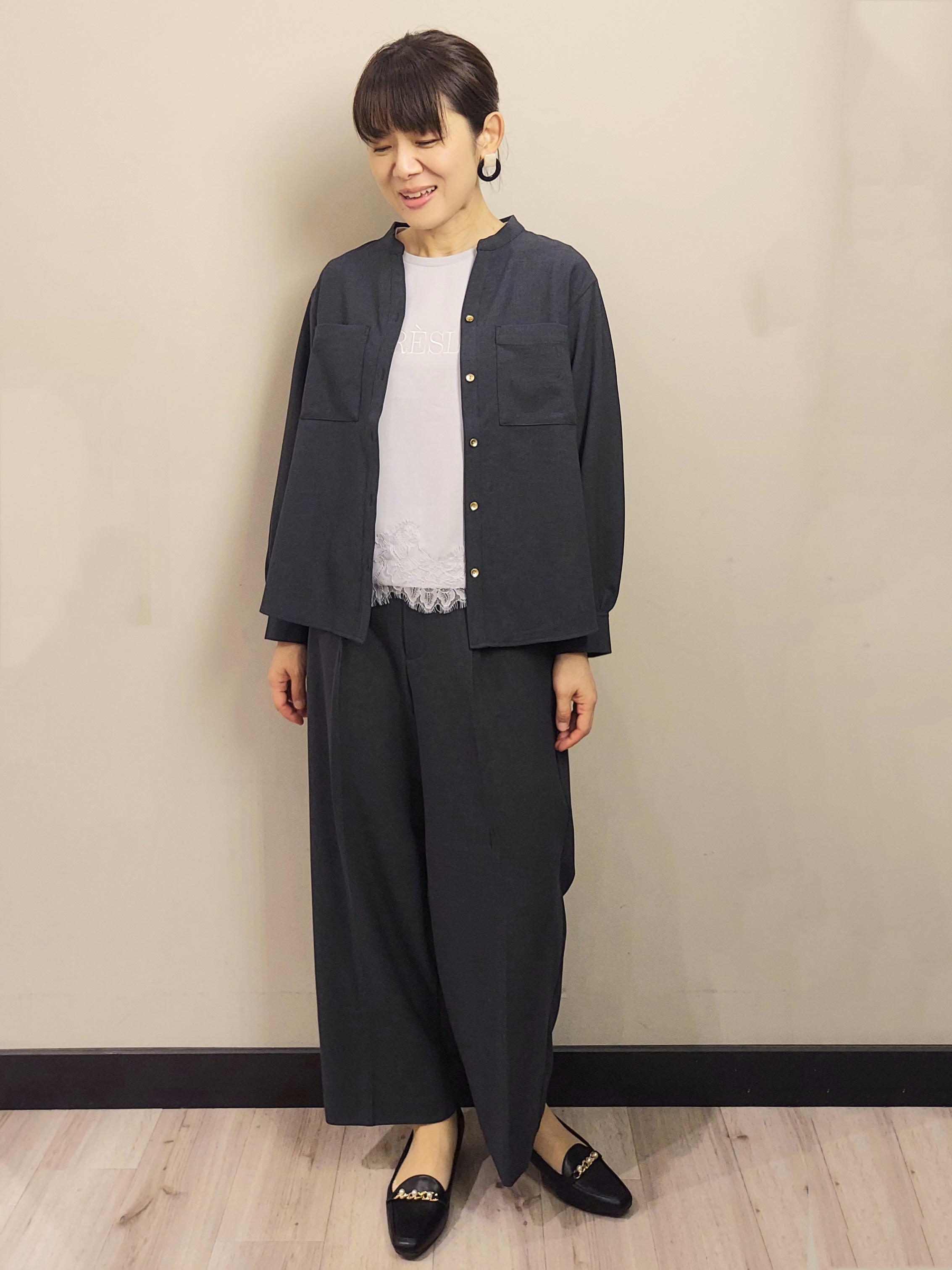MAKIさんの「index｜【高通気／遮熱】風が通るスキッパーシャツ《洗濯機OK／UVケア／防シワ》」を使ったコーディネート