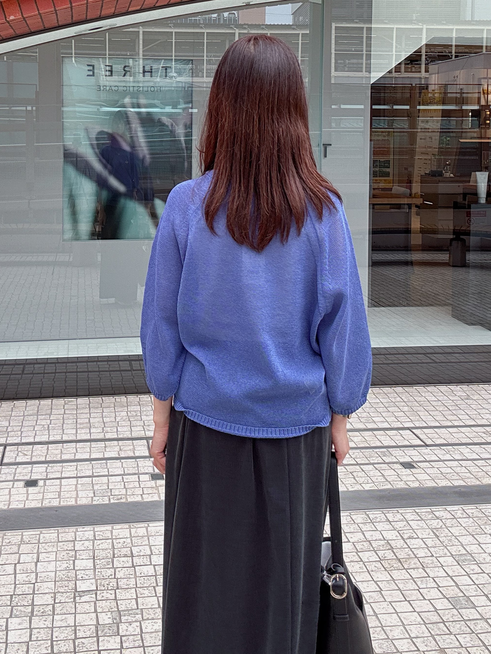 makiさんの「UNTITLED｜【洗える/ゆったり】クルーネックドライニット」を使ったコーディネート