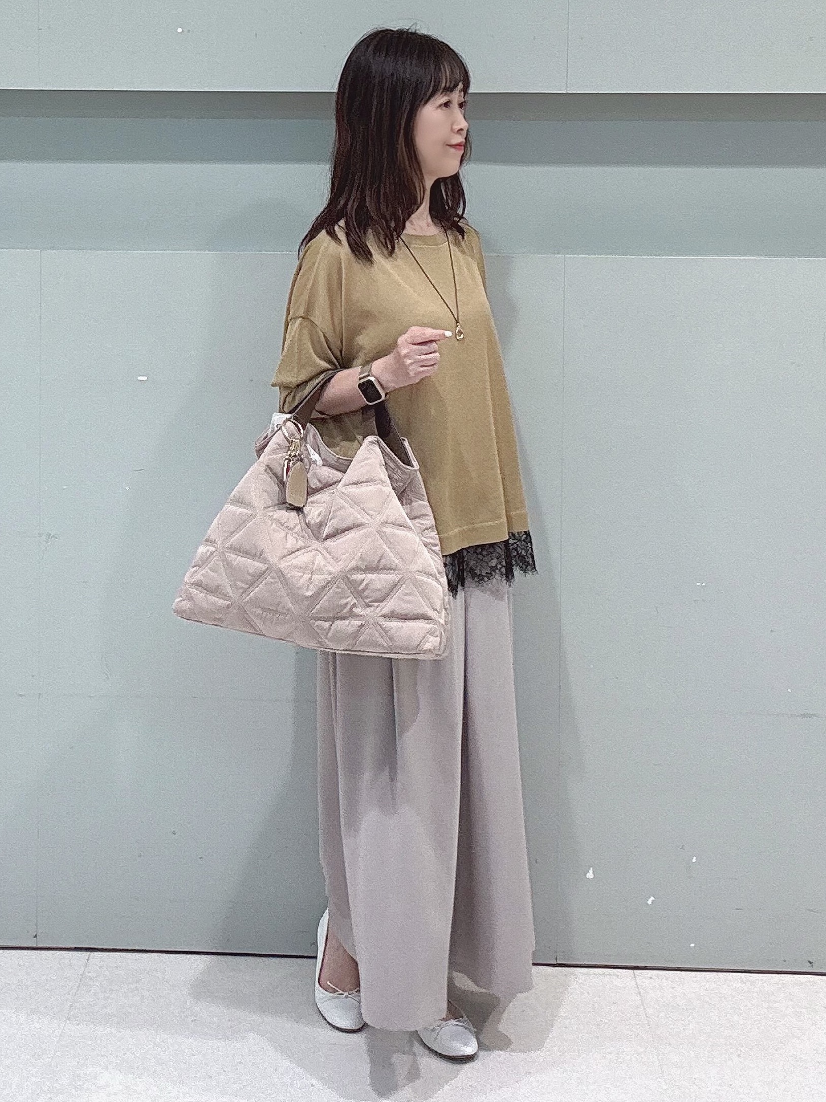 makiさんの「UNTITLED｜レースドッキングニットプルオーバー」を使ったコーディネート