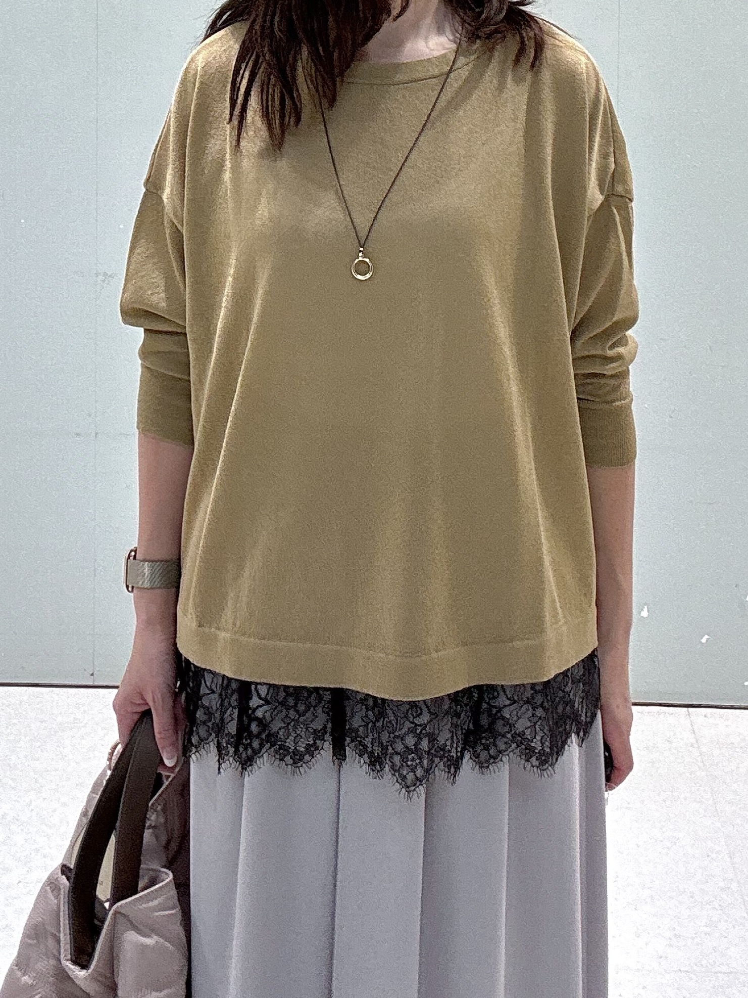 makiさんの「UNTITLED｜レースドッキングニットプルオーバー」を使ったコーディネート