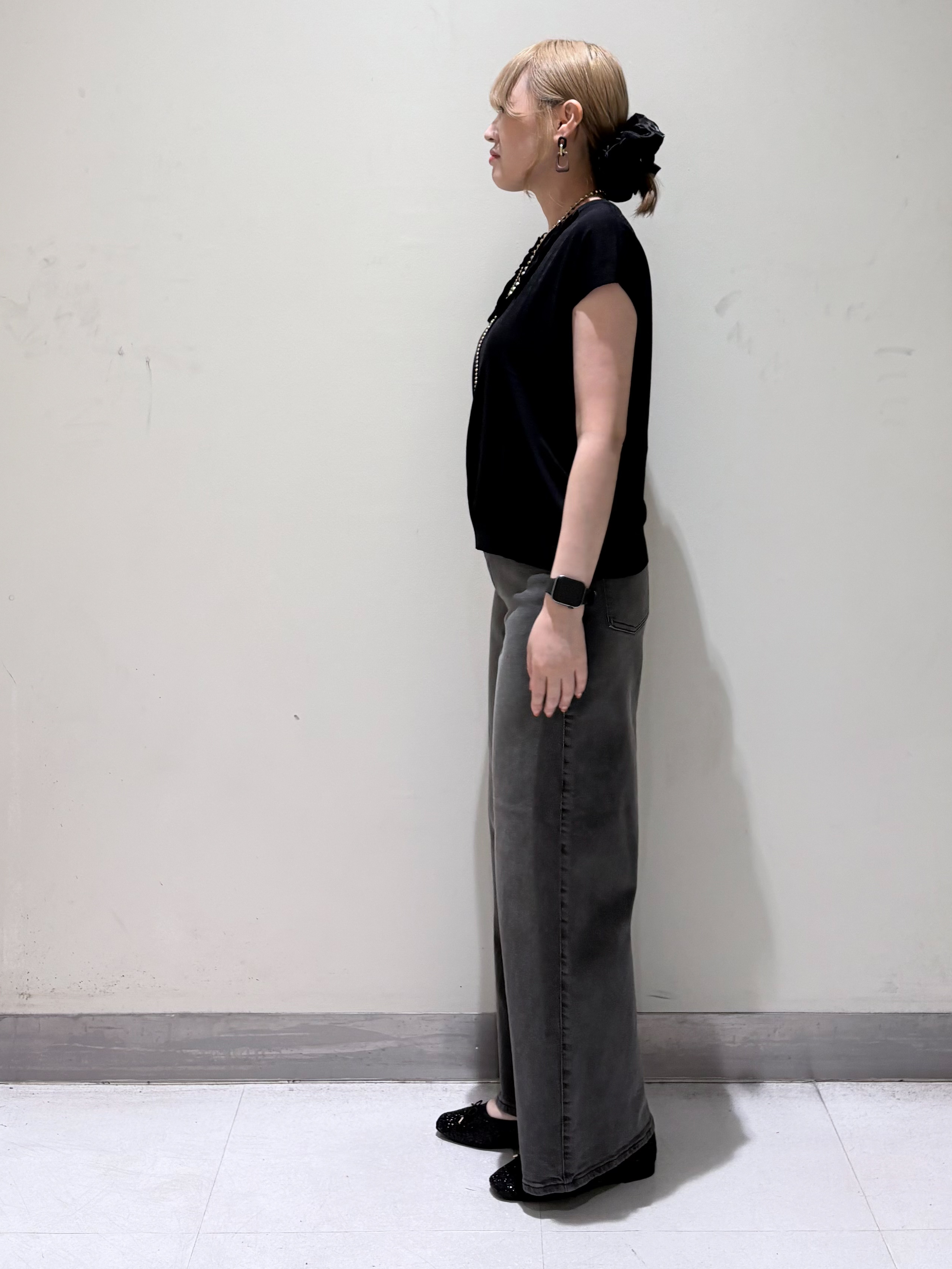 みきちぃさんの「OPAQUE.CLIP｜【UV】フリルフレンチスリーブニット《接触冷感／洗濯機OK》」を使ったコーディネート