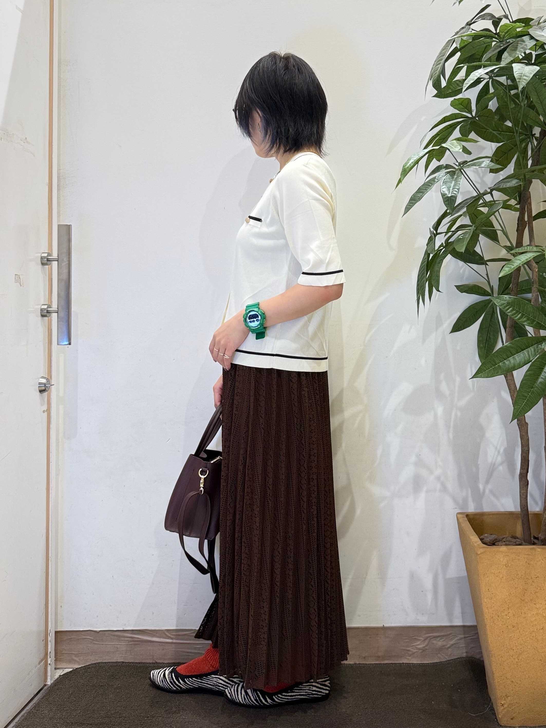 misakiさんの「SHOO･LA･RUE｜【UV/S-LL/洗濯機可】毛玉になりにくい 配色5分袖カーディガン」を使ったコーディネート