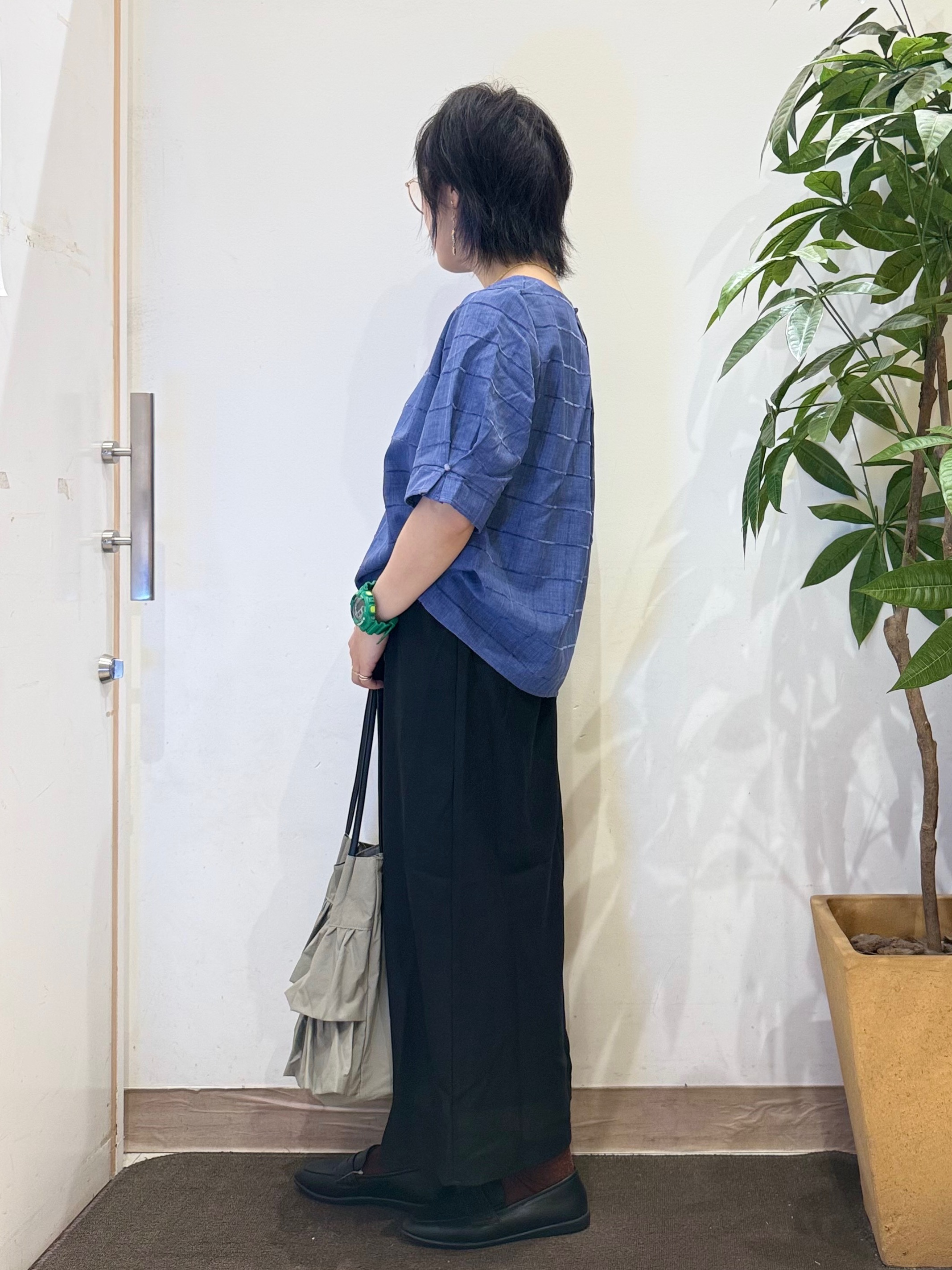 misakiさんの「SHOO･LA･RUE｜【セットアップ可/S-LL】1枚で秋気分 モールチェックタックスリーブ ブラウス」を使ったコーディネート