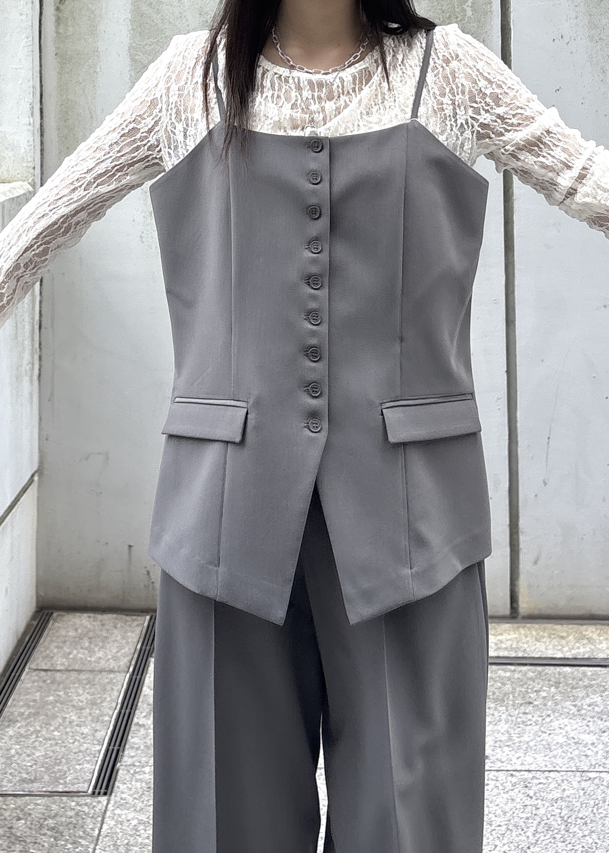 Renoさんの「INDIVI｜Comfy Set Up｜キャミジレ【セットアップ対応／通勤／カセット服】」を使ったコーディネート