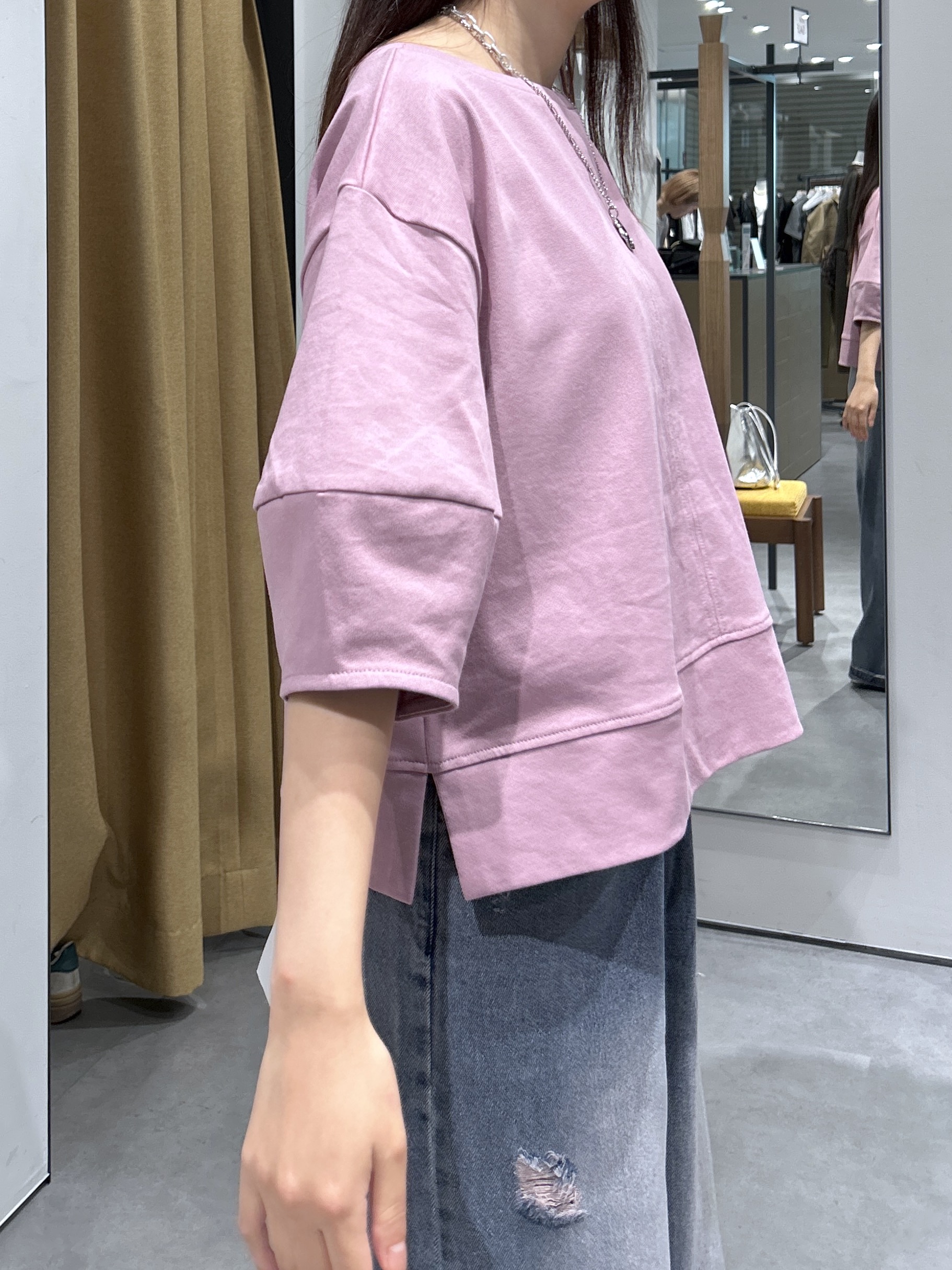 Renoさんの「INDIVI｜ハーフスリーブフォルムカットソー【接触冷感／新色追加】」を使ったコーディネート