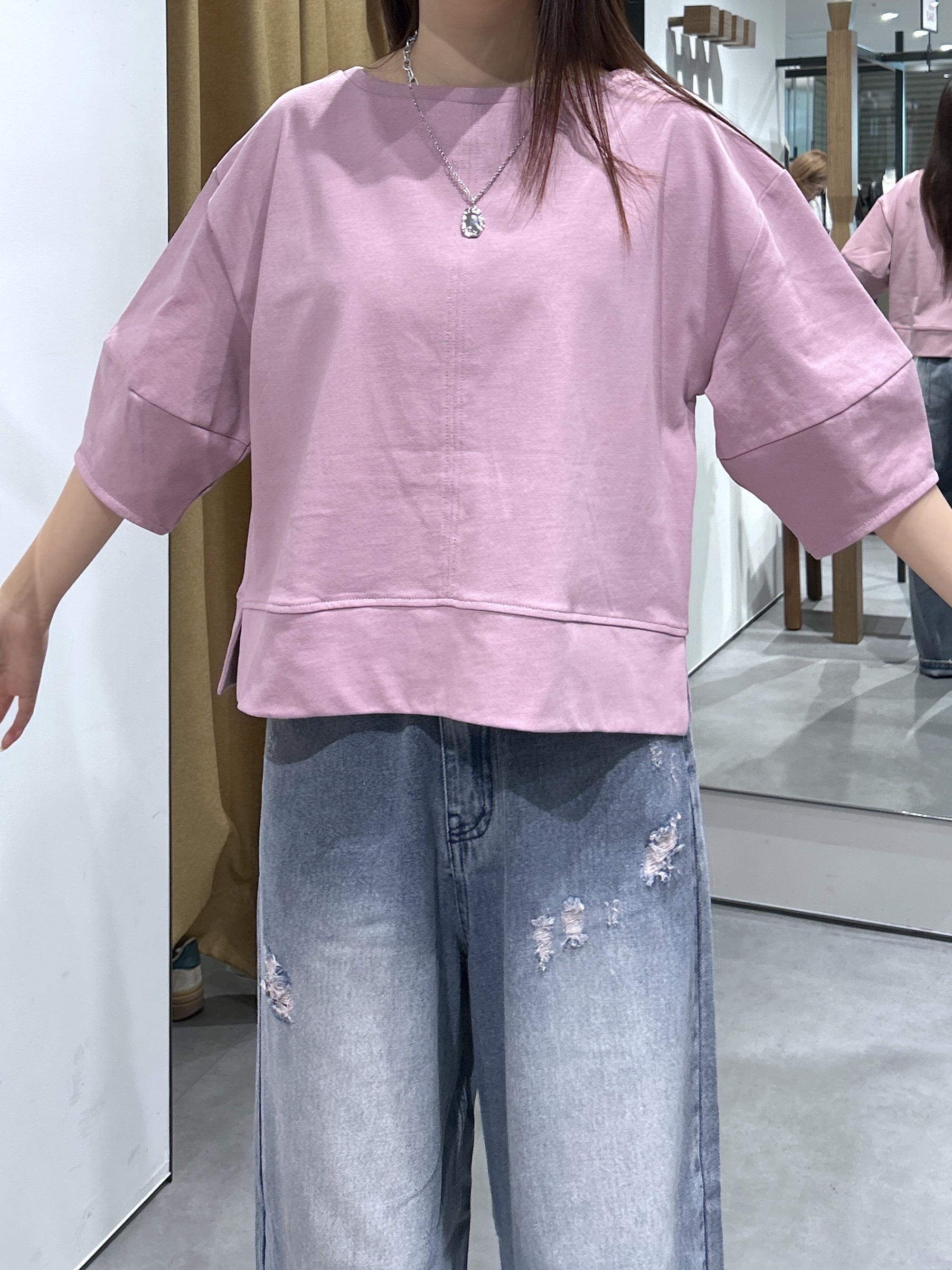 Renoさんの「INDIVI｜ハーフスリーブフォルムカットソー【接触冷感／新色追加】」を使ったコーディネート