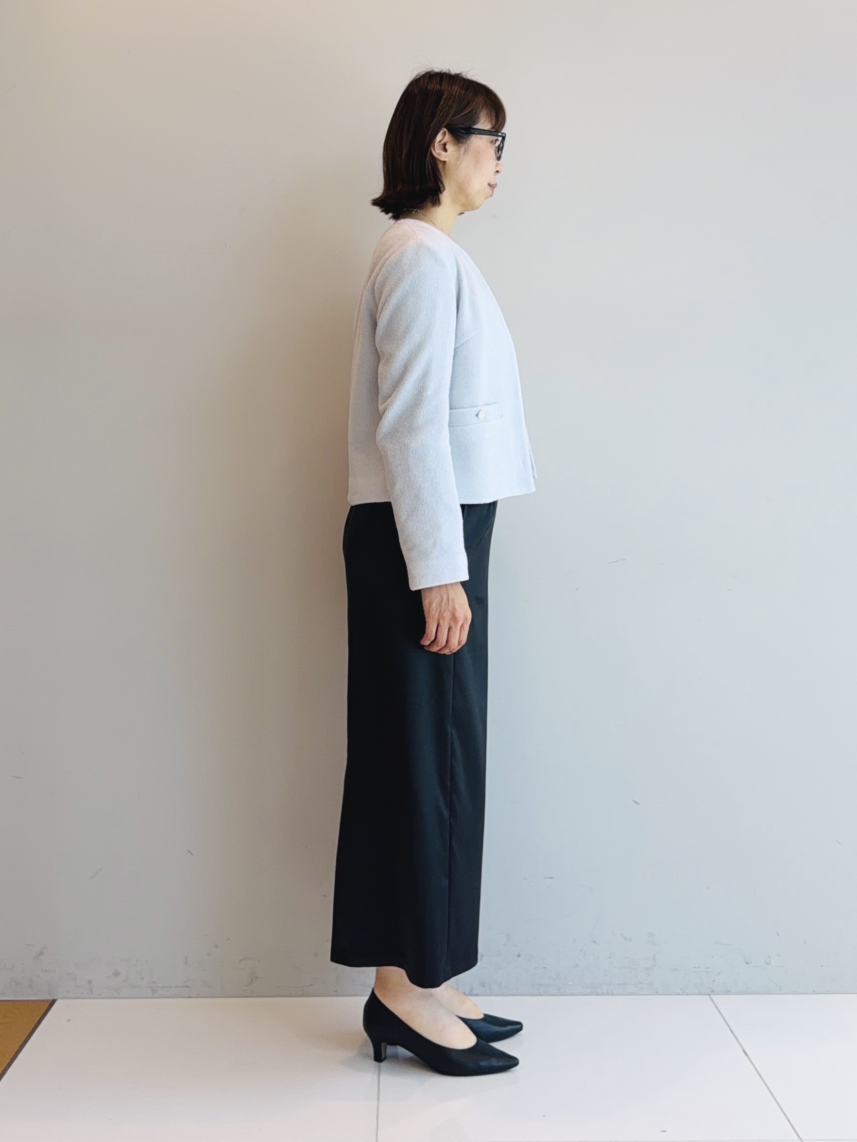 murayamaさんの「INDIVI｜【吸汗速乾／ストレッチ◎】サテン素材ナロースカート」を使ったコーディネート