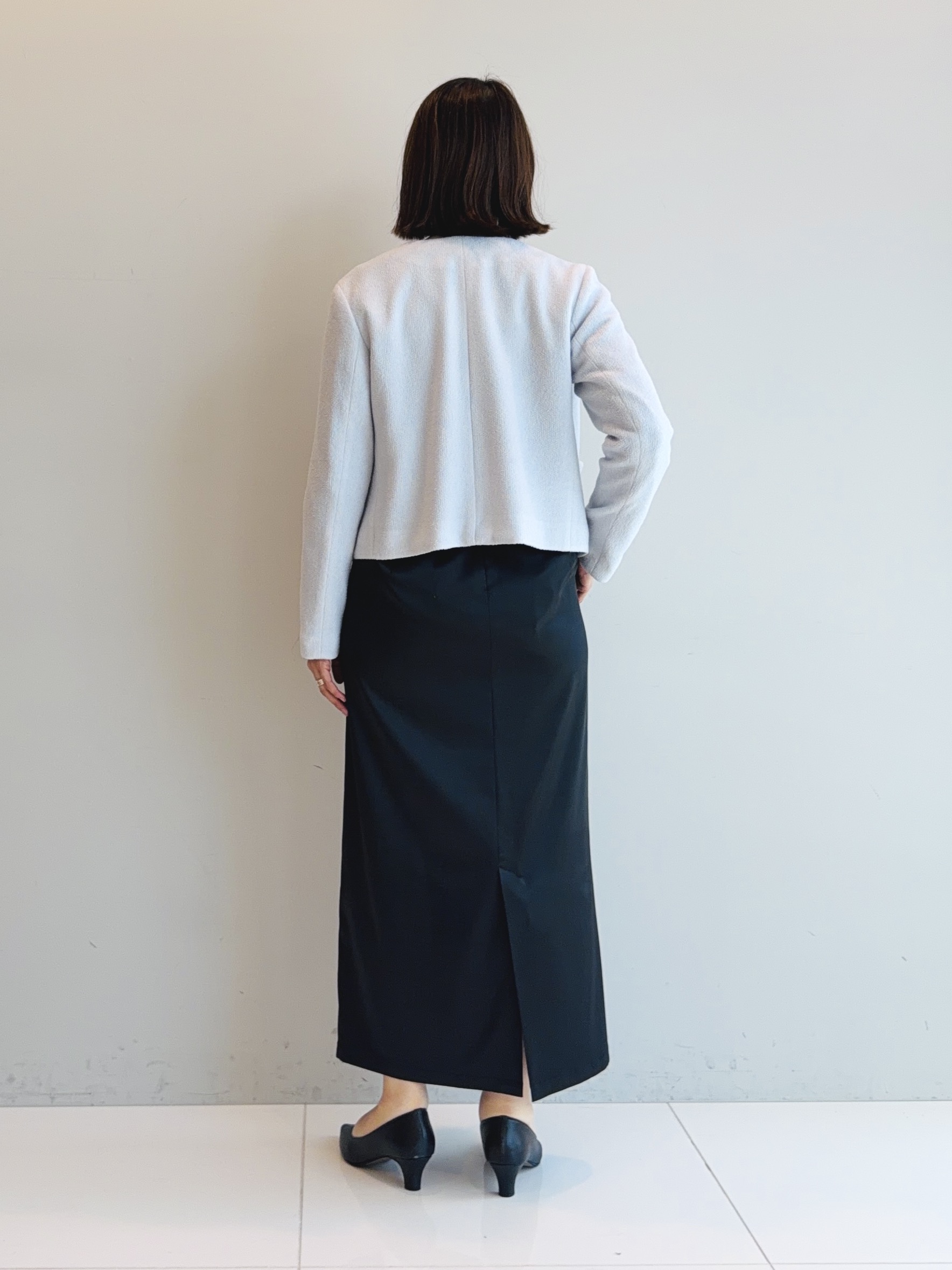 murayamaさんの「INDIVI｜【華やか／ストライプ柄】フロントフリルブラウス」を使ったコーディネート