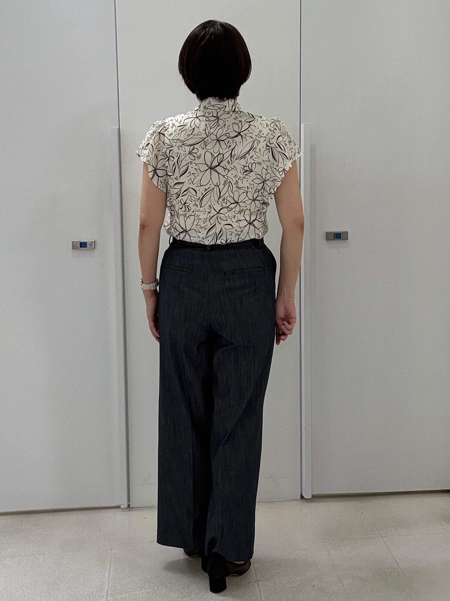 hIさんの「COUP DE CHANCE｜【手洗い可／日本製】フラワーリボンブラウス」を使ったコーディネート