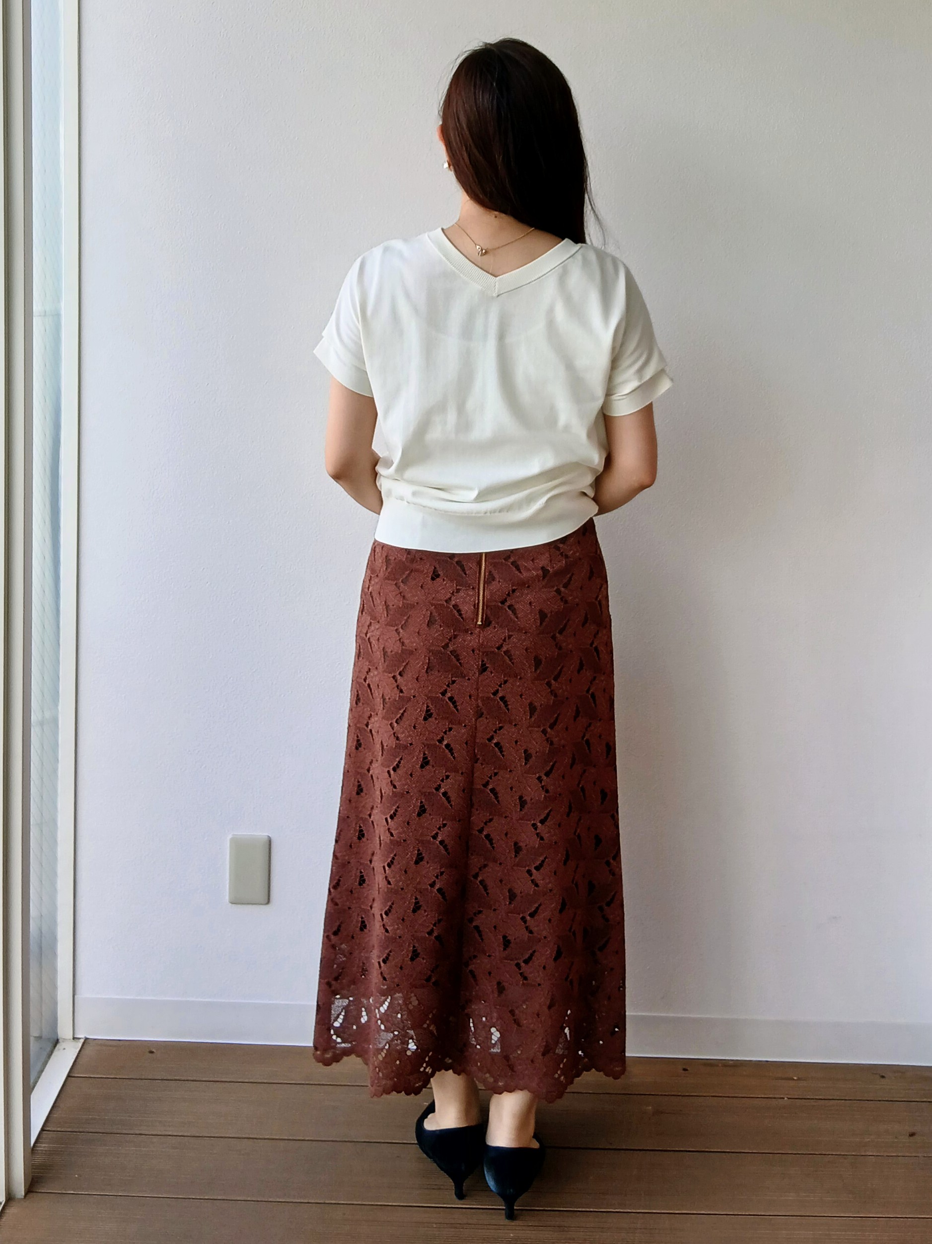 なみきさんの「UNTITLED｜【肌に張りつきにくい/前後2WAY】ドライタッチコットンプルオーバー」を使ったコーディネート
