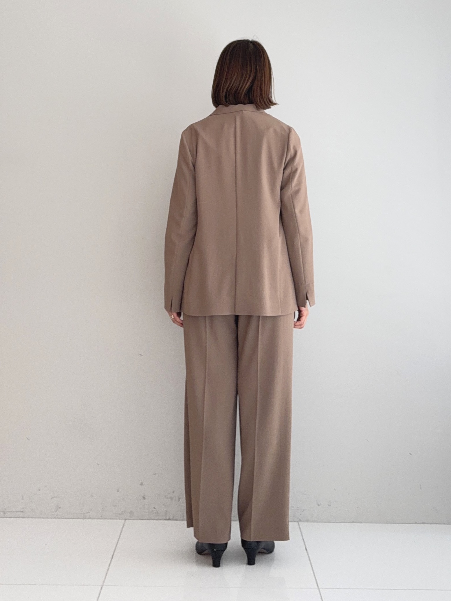 murayamaさんの「INDIVI｜【初秋/UVケア/着る日傘】ダブルジャケット」を使ったコーディネート