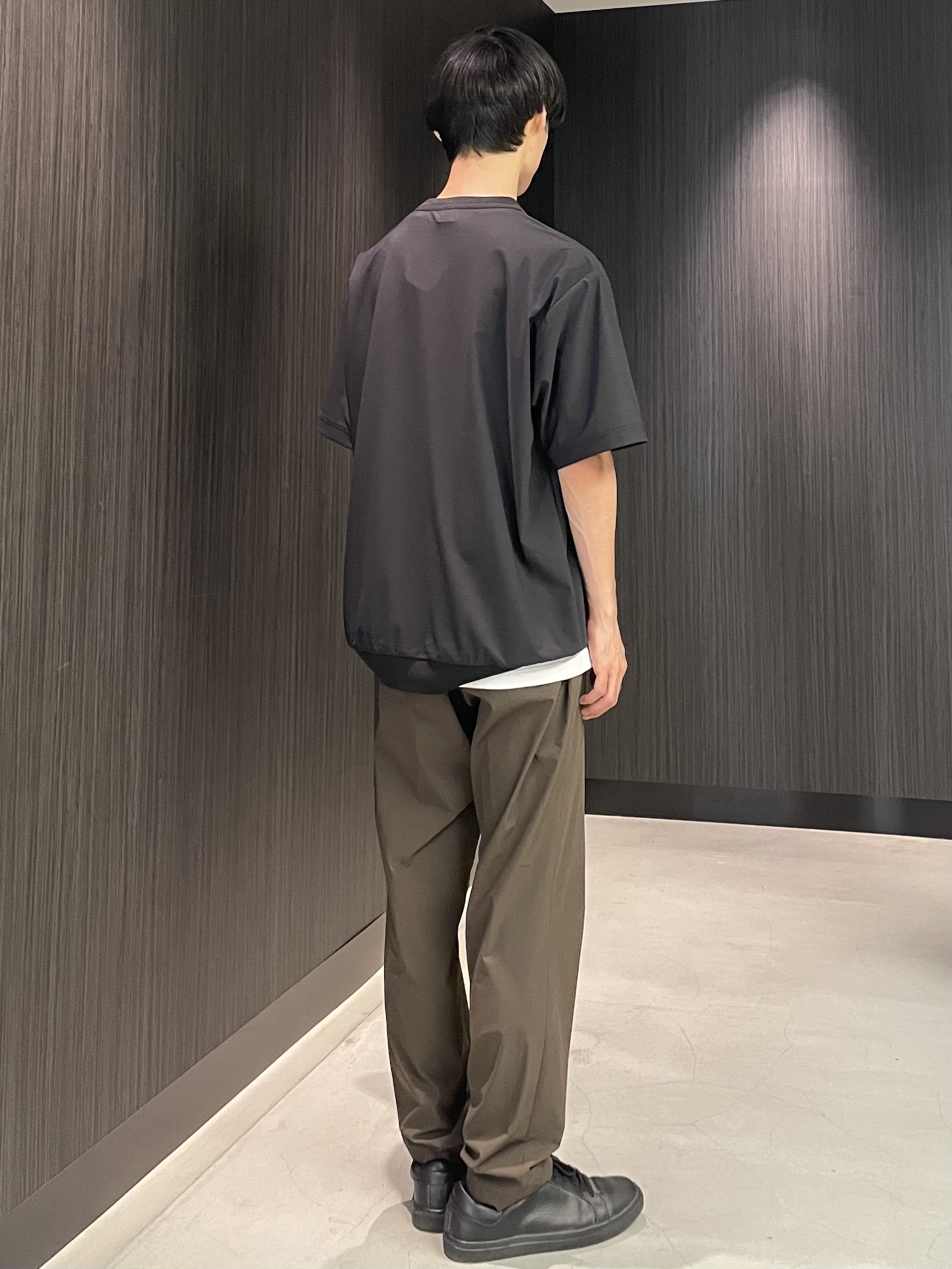 Okdさんの「TAKEO KIKUCHI｜【通気性】AIR TOOL LIGHT Ｔシャツ」を使ったコーディネート