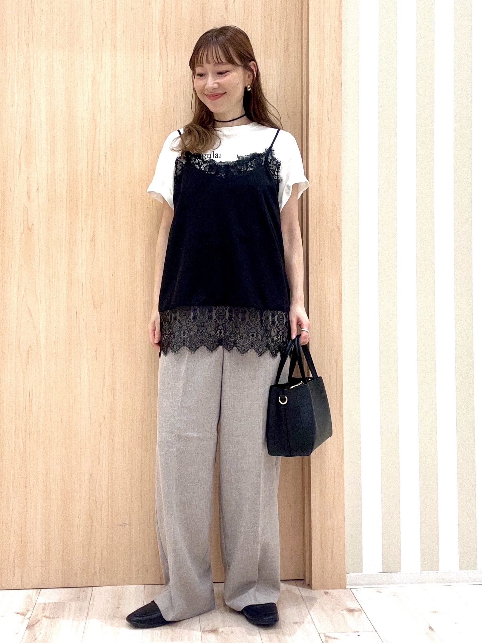 ririさんの「SHOO･LA･RUE｜【S-LL/洗濯機可】大人のベーシックカラープリントTシャツ」を使ったコーディネート