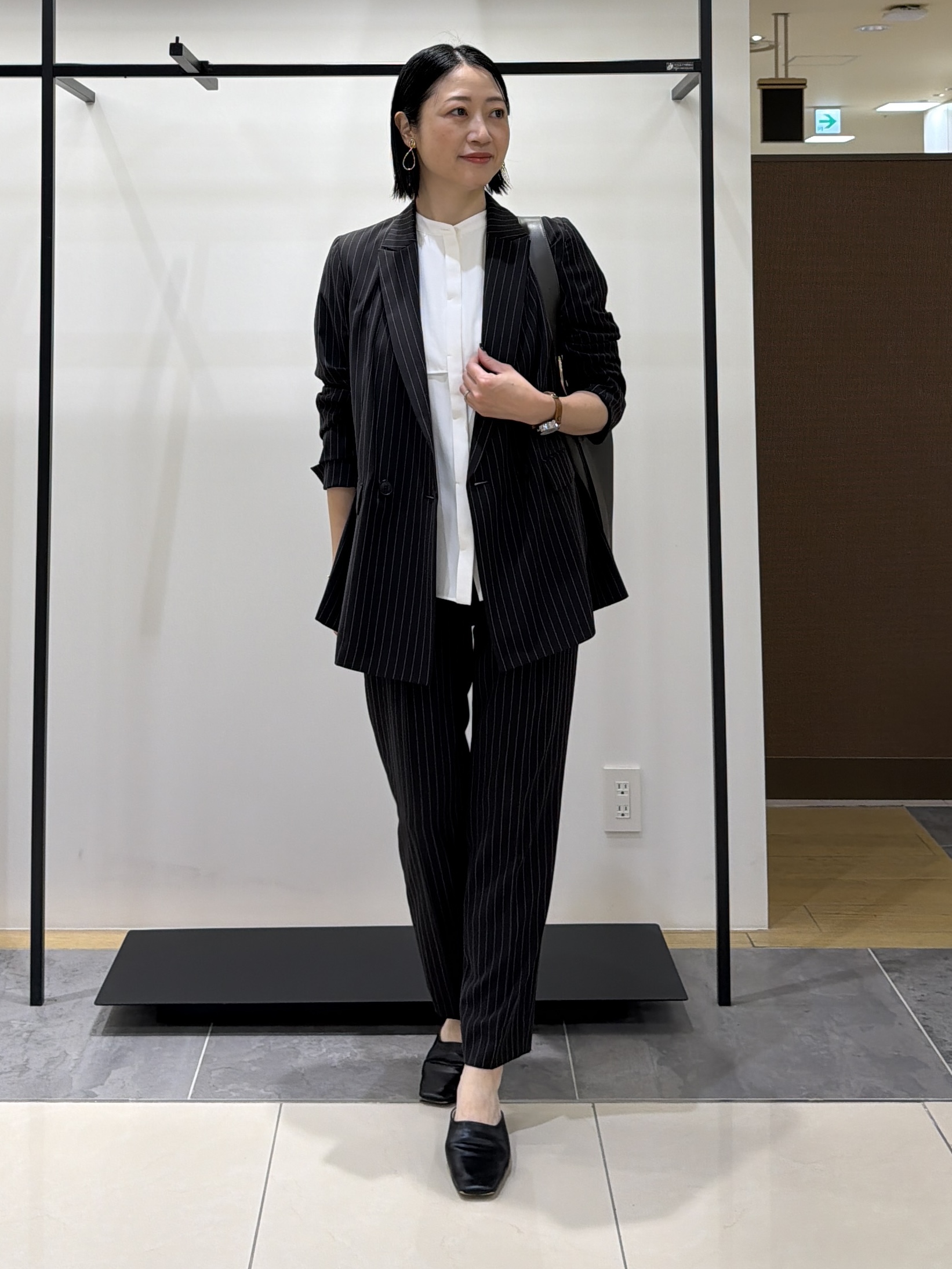 shihoさんの「INDIVI｜【初秋/UVケア/着る日傘】ダブルジャケット」を使ったコーディネート