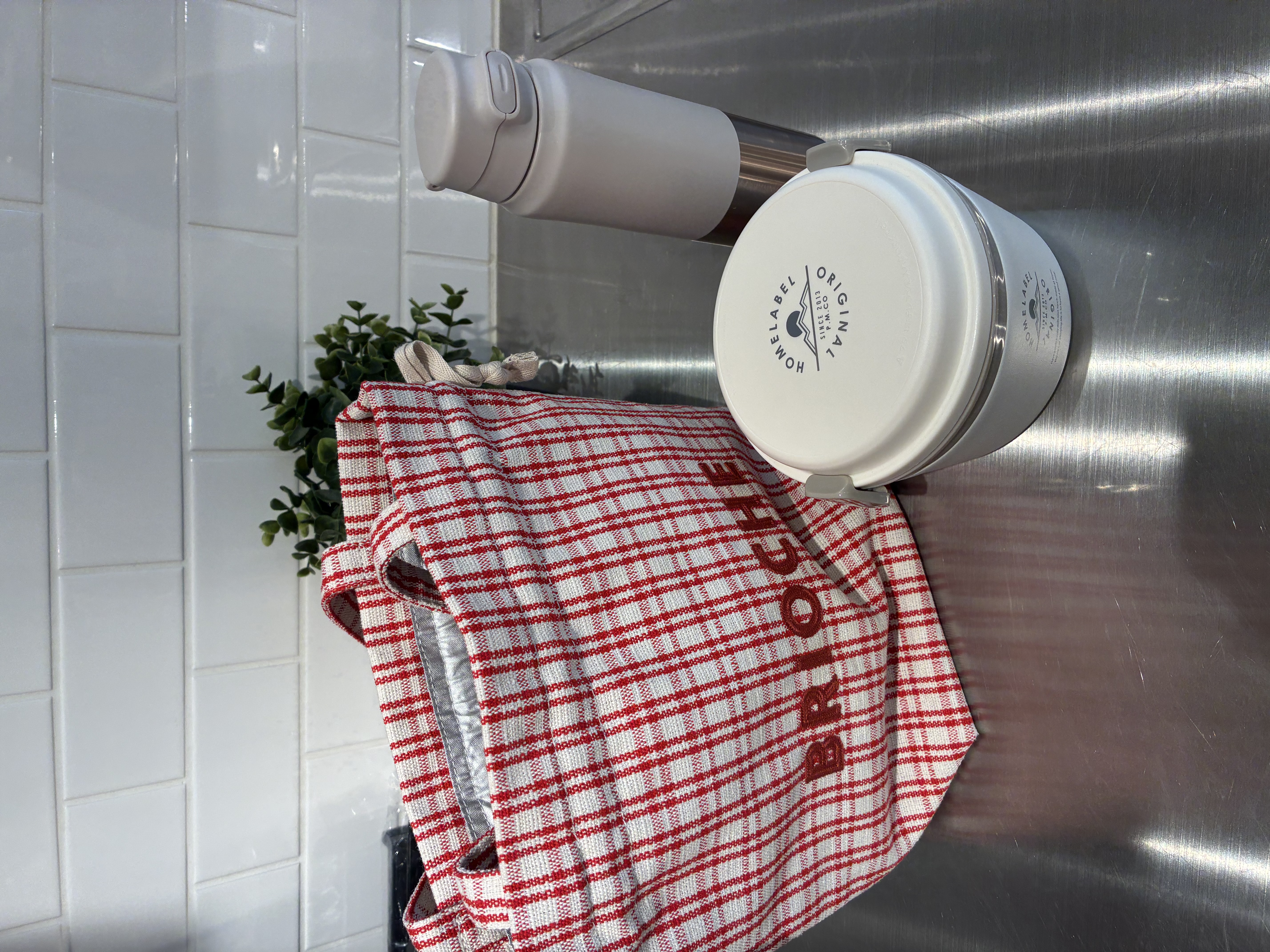 sattoさんの「212 KITCHEN STORE｜フレンチエピスリークール巾着トート CHECK/RED」を使ったコーディネート