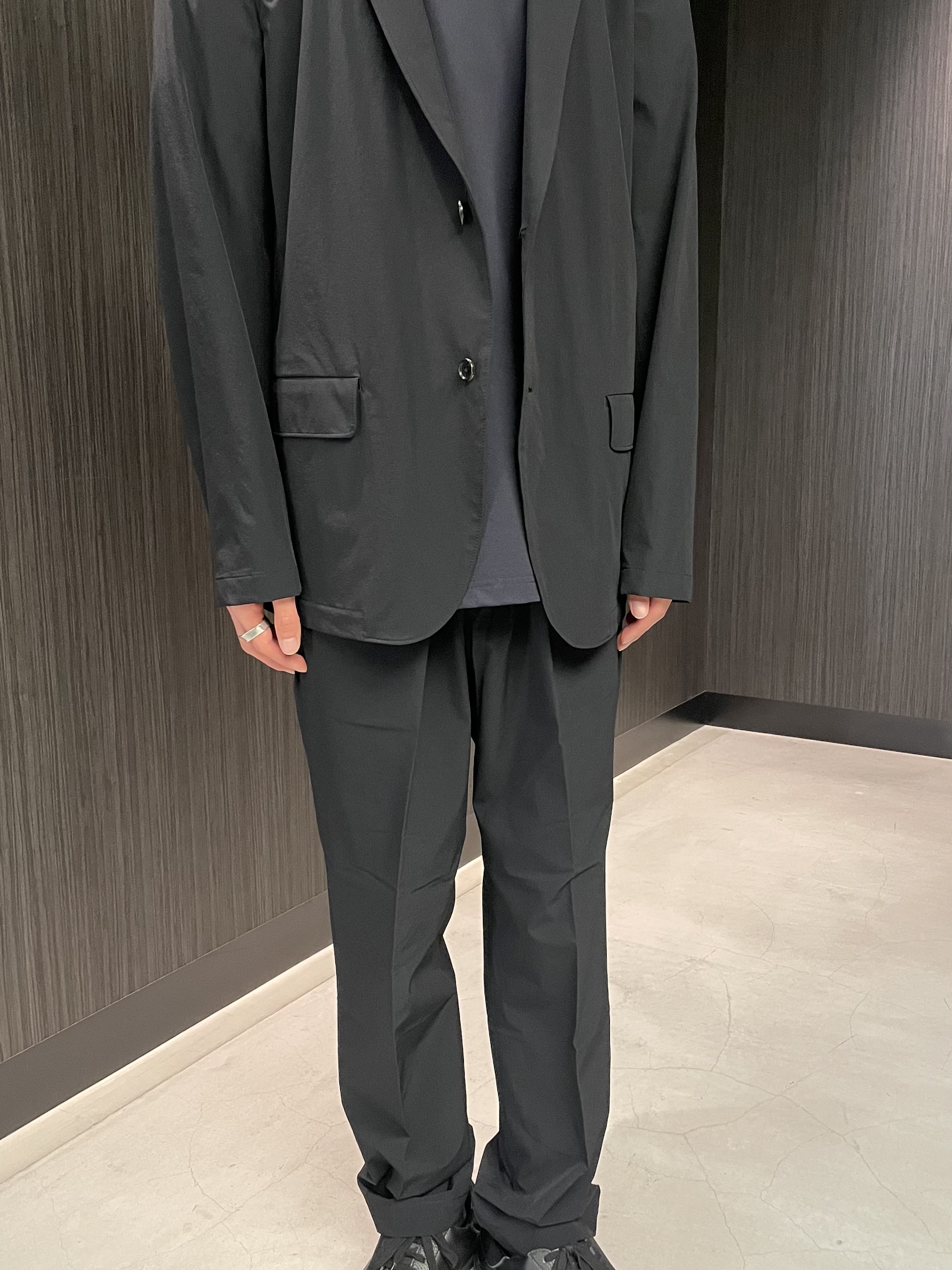 Okdさんの「TAKEO KIKUCHI｜3Dナイロンストレッチ ジャケット」を使ったコーディネート
