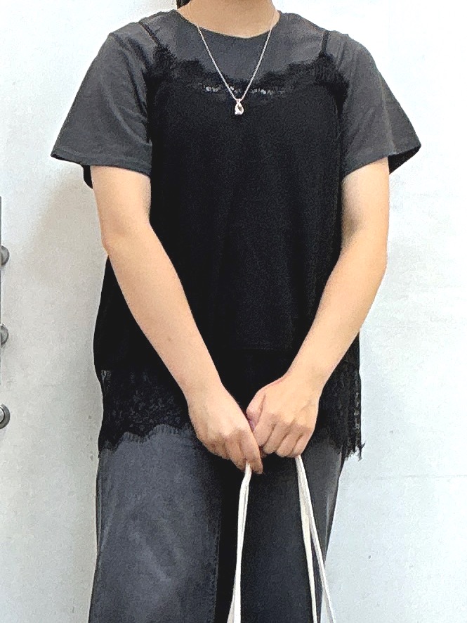 Karinさんの「SHOO･LA･RUE｜【洗濯機可/S-LL】体型カバーしながらこなれ見え。レース付きキャミソール」を使ったコーディネート