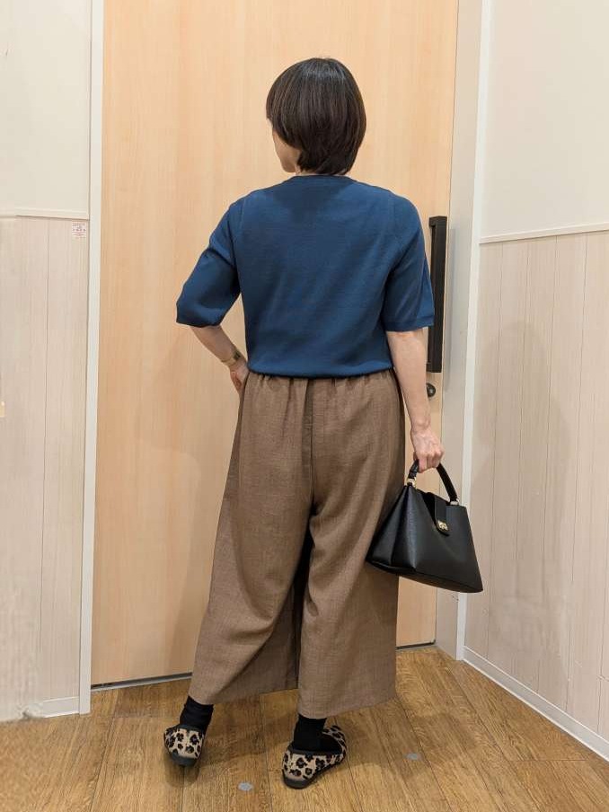 Kさんの「SHOO･LA･RUE｜【ガンガン洗える/ひんやり/UV/毛玉になりにくい】二の腕見せない 5分袖ニット」を使ったコーディネート