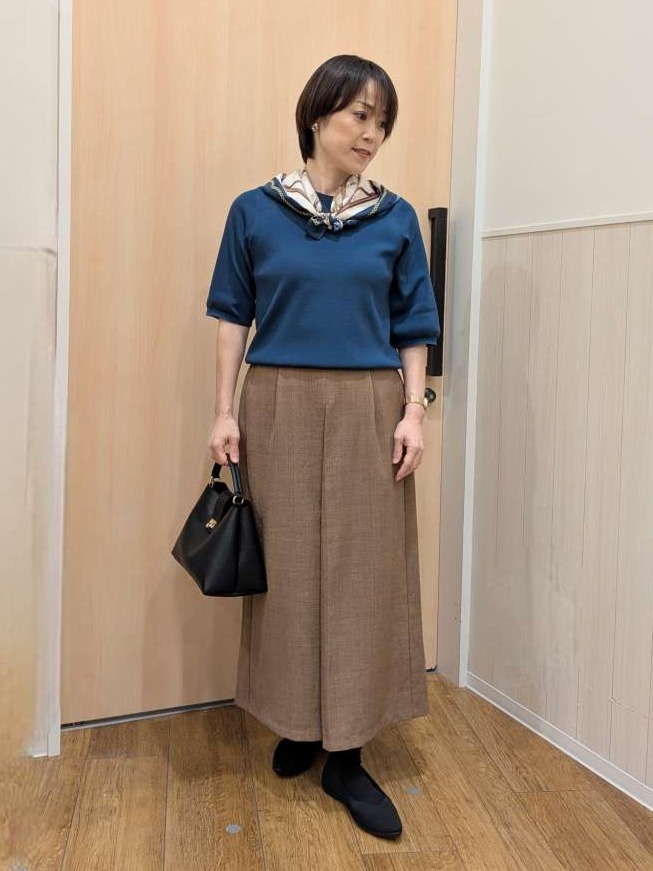 Kさんの「SHOO･LA･RUE｜【ガンガン洗える/ひんやり/UV/毛玉になりにくい】二の腕見せない 5分袖ニット」を使ったコーディネート