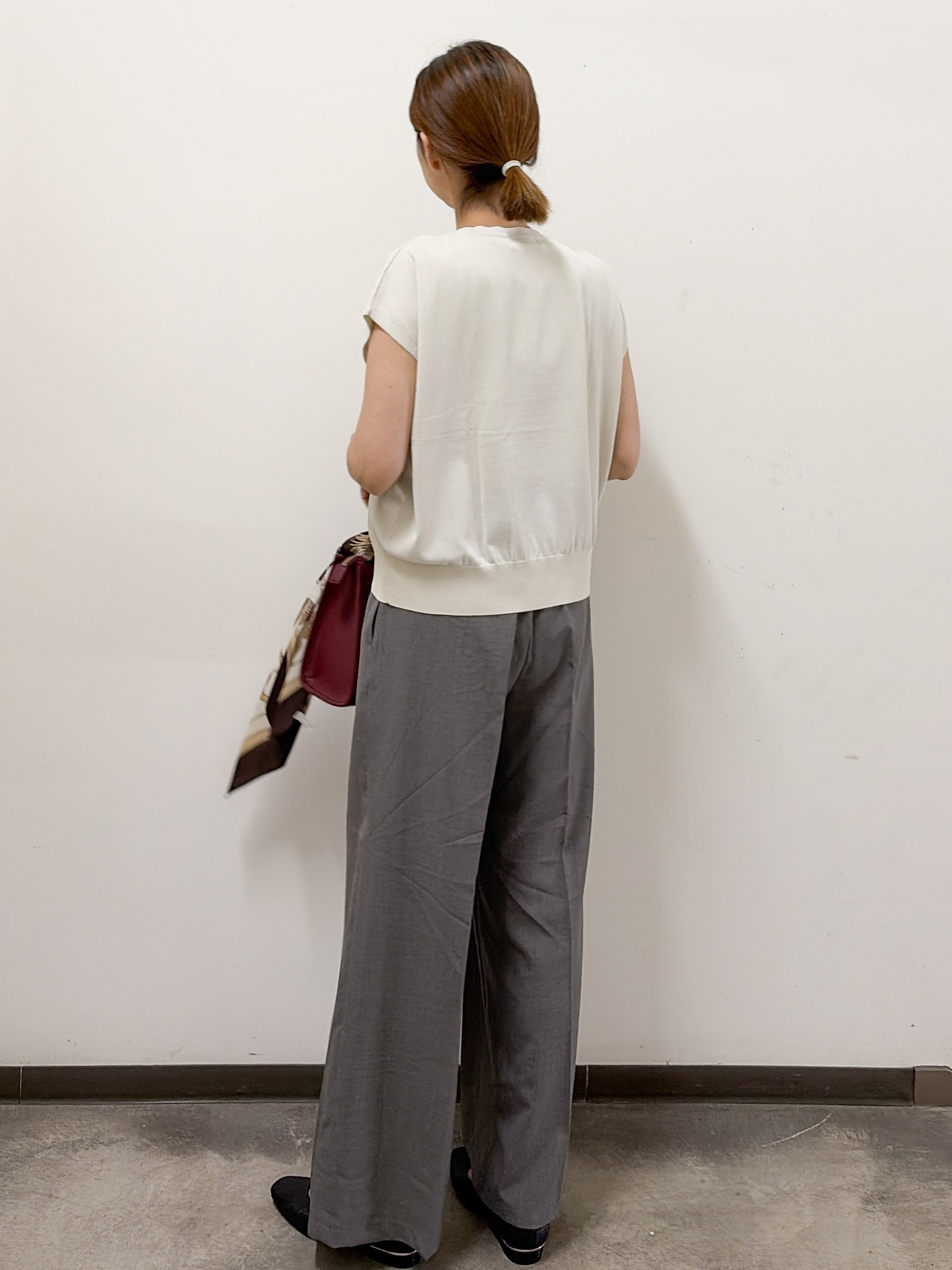 miさんの「index｜【UV】フリルフレンチスリーブニット《接触冷感／洗濯機OK》」を使ったコーディネート