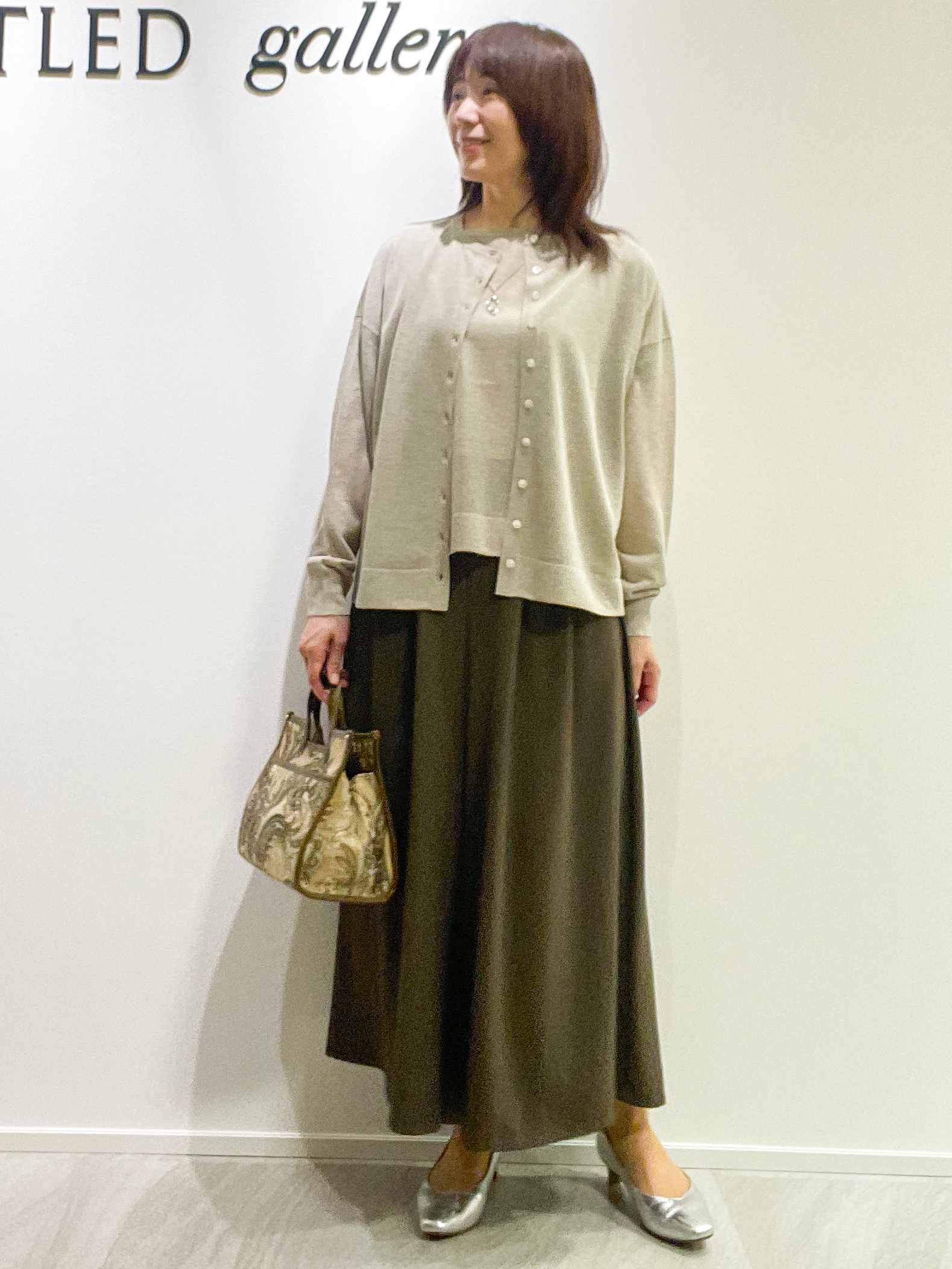 めいさんの「UNTITLED｜【アンサンブル可/品のある透け感】Tシャツ風ニットトップス」を使ったコーディネート