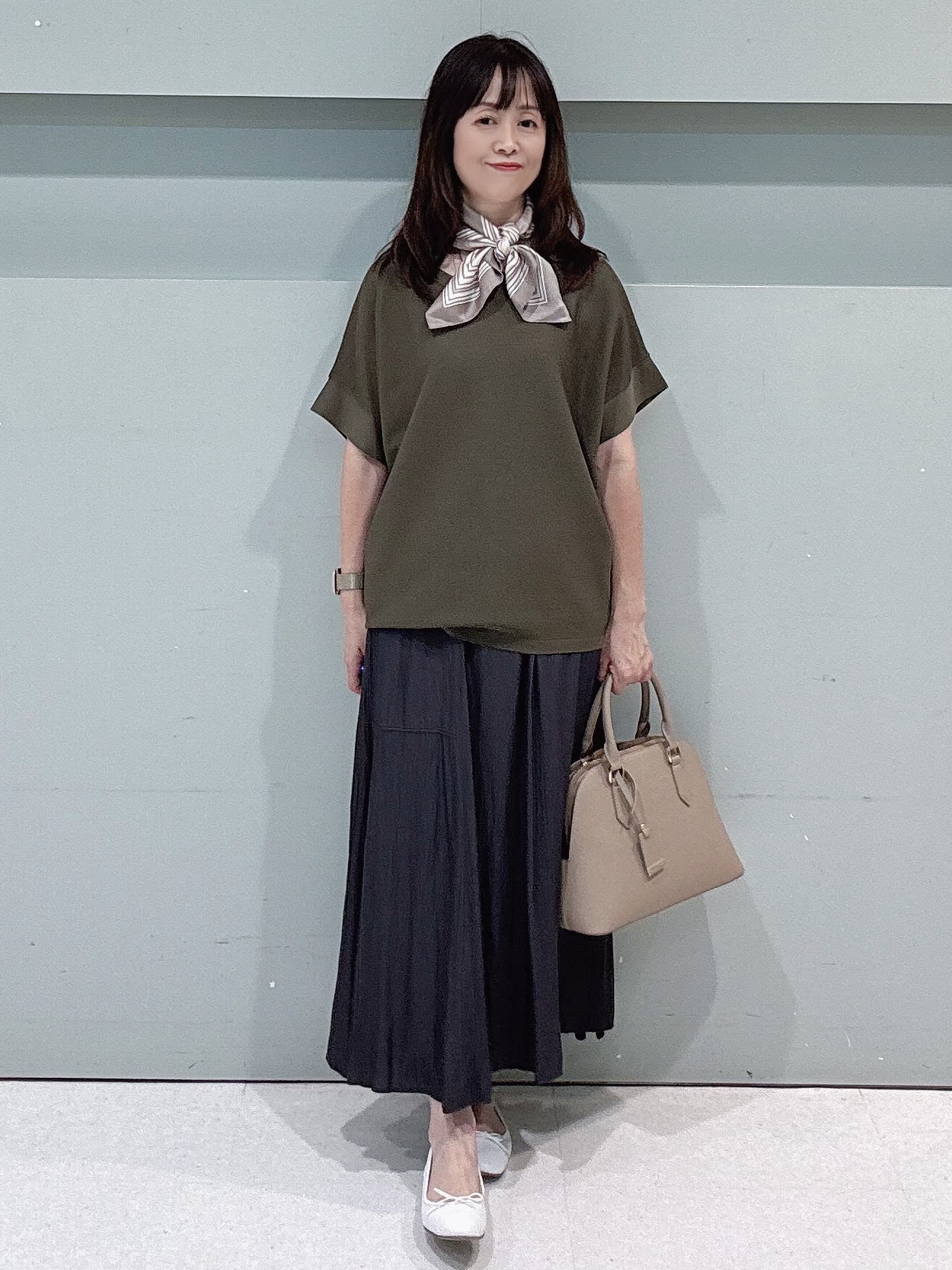makiさんの「UNTITLED｜【11色展開/体型カバー】前後2WAYフレンチスリーブニット」を使ったコーディネート