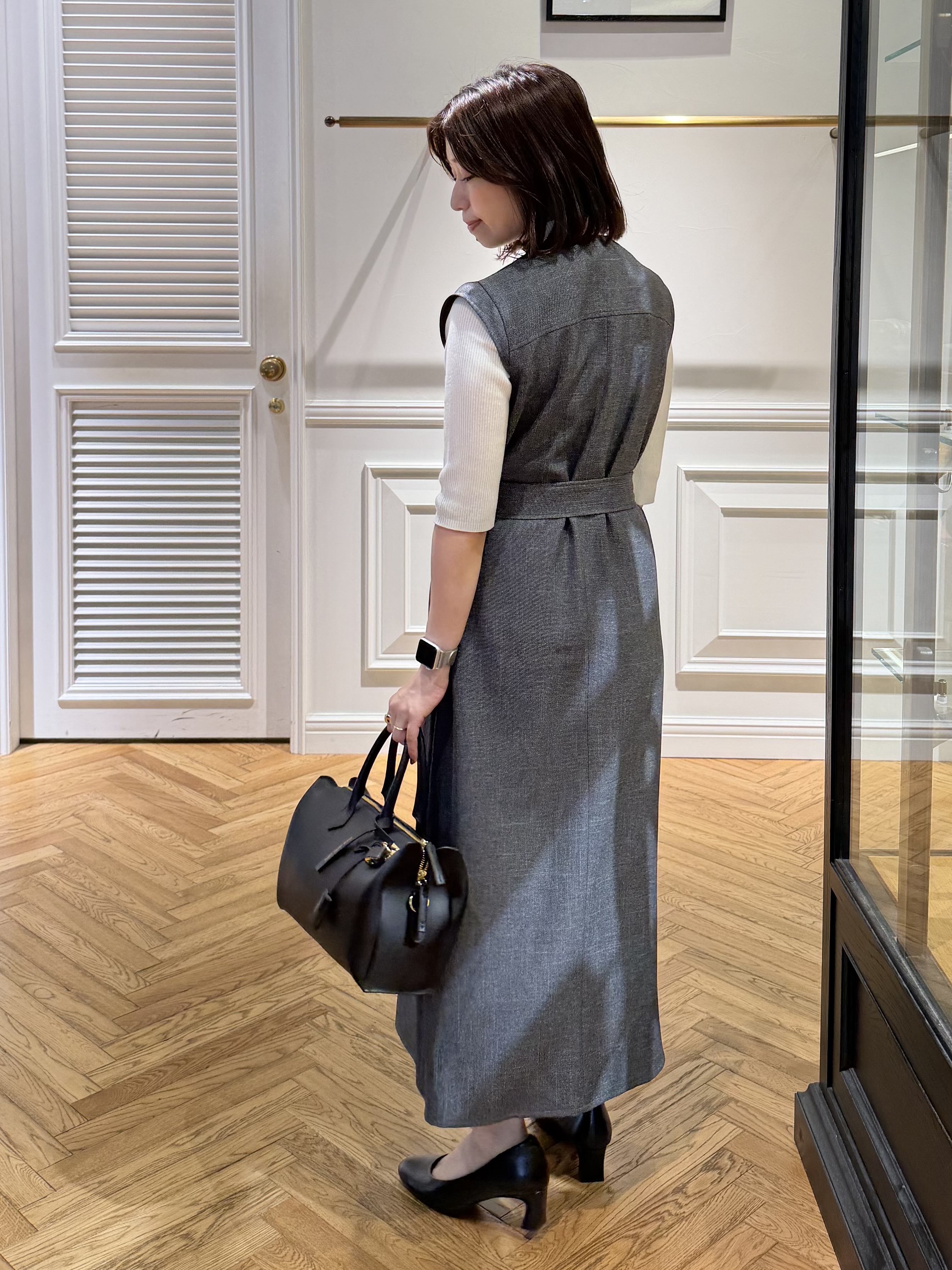 つじ まこさんの「DRESSTERIOR｜【接触冷感】クールタッチ ハーフスリーブニット」を使ったコーディネート
