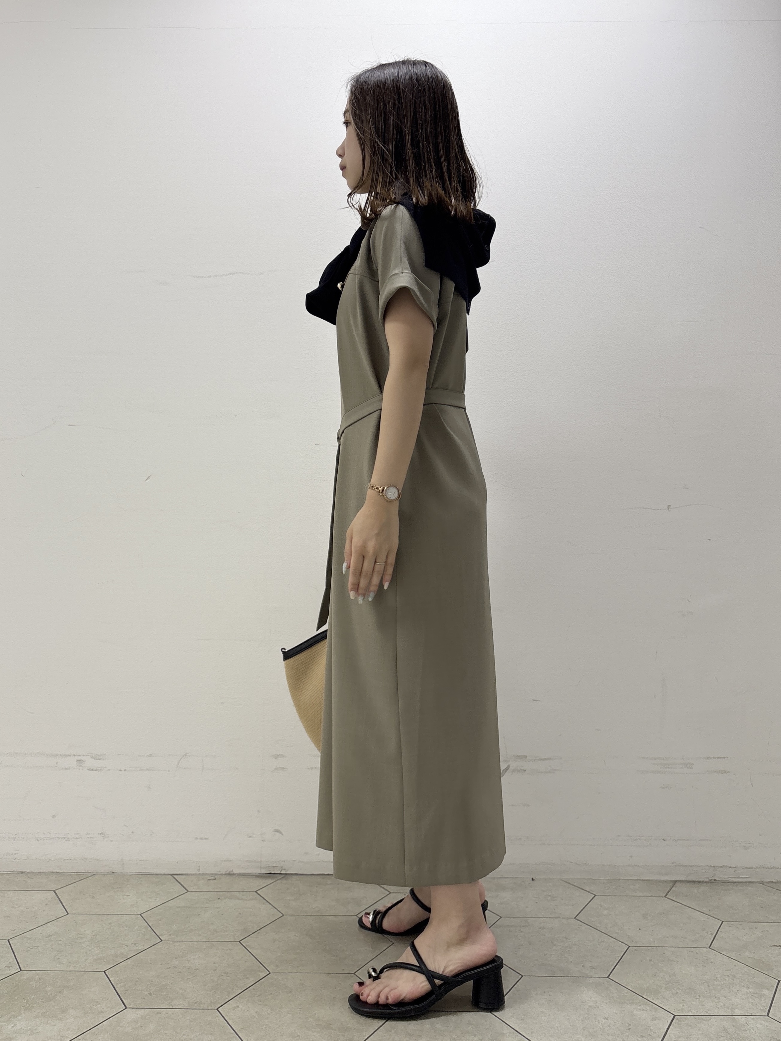 kahoさんの「INDIVI｜【華奢見え】ベルト付きナローワンピース」を使ったコーディネート