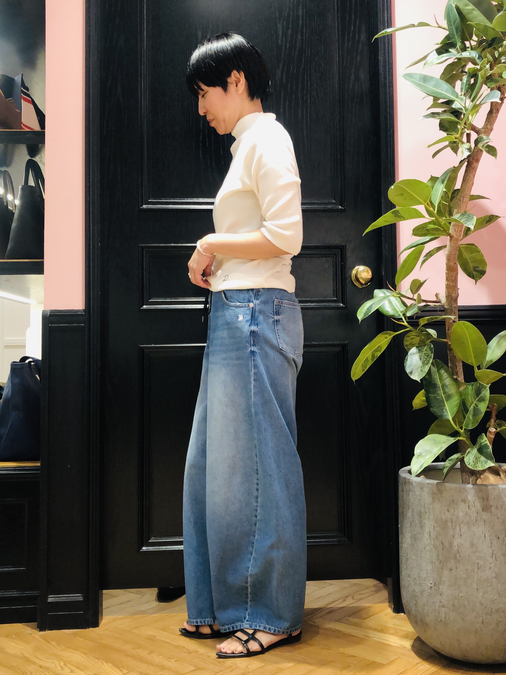 OGATAさんの「DRESSTERIOR｜【接触冷感】クールタッチ ハーフスリーブニット」を使ったコーディネート