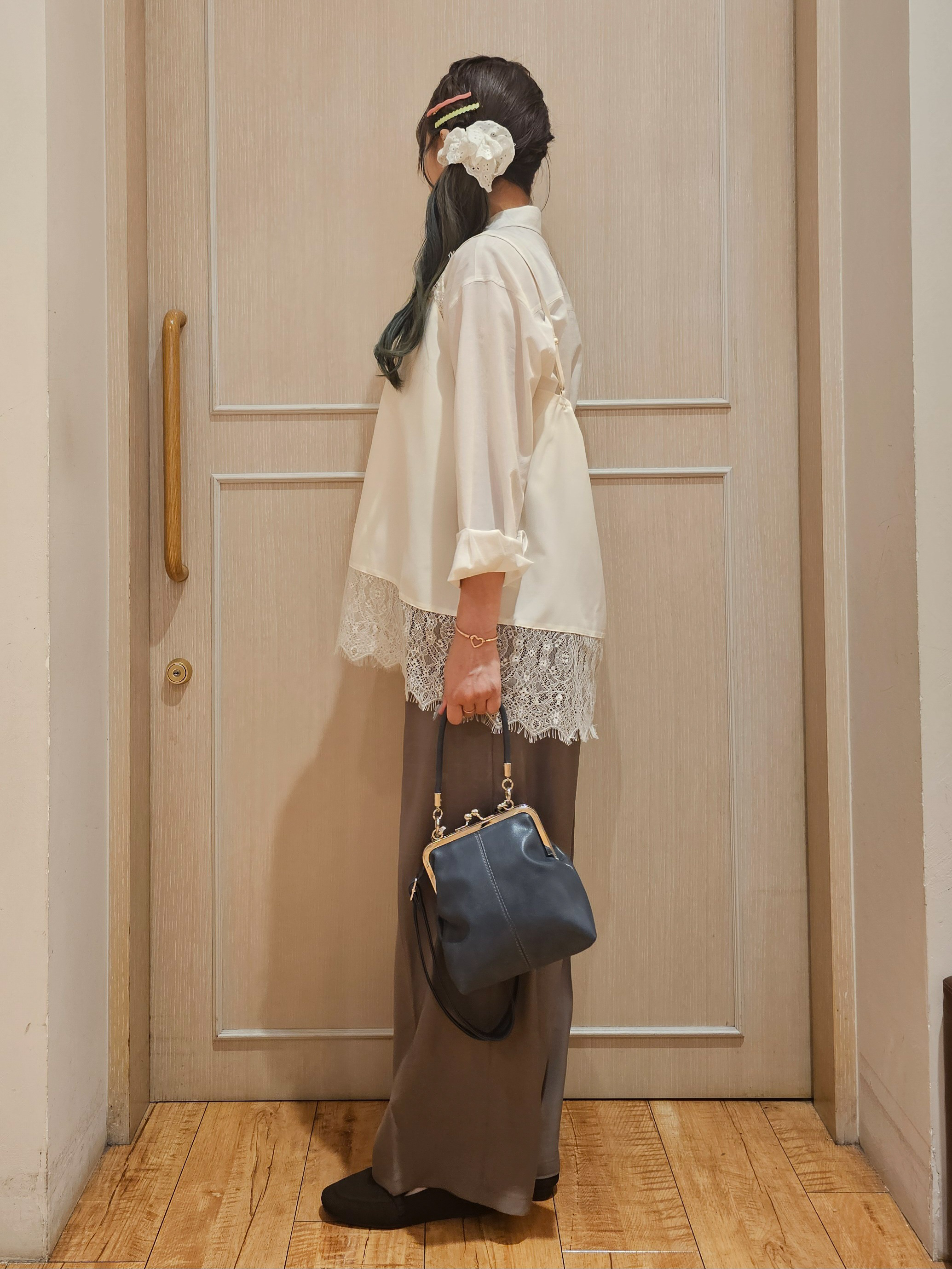 ゆゆさんの「SHOO･LA･RUE｜【通気性〇/S-LL/洗濯機可】羽織にも使いやすい きちんとベーシックシャツ」を使ったコーディネート