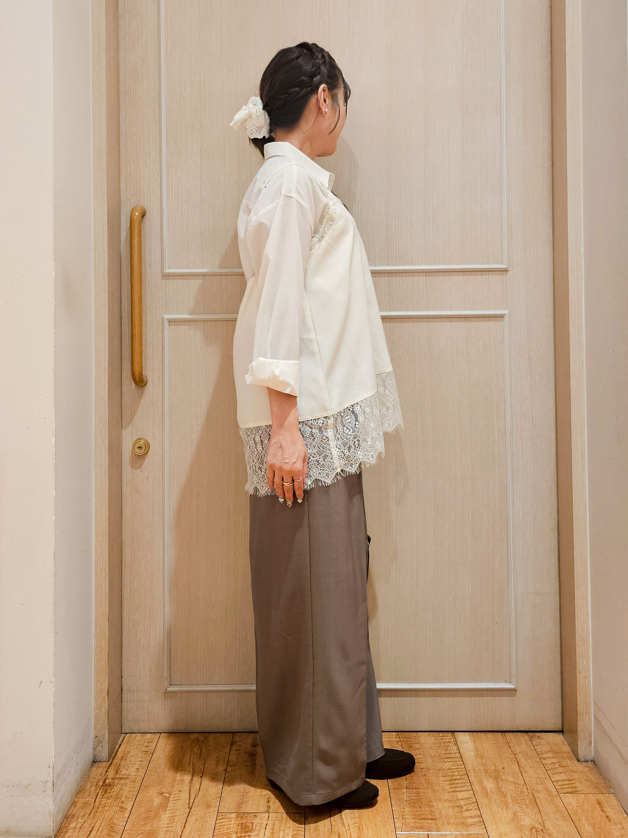 ゆゆさんの「SHOO･LA･RUE｜【通気性〇/S-LL/洗濯機可】羽織にも使いやすい きちんとベーシックシャツ」を使ったコーディネート