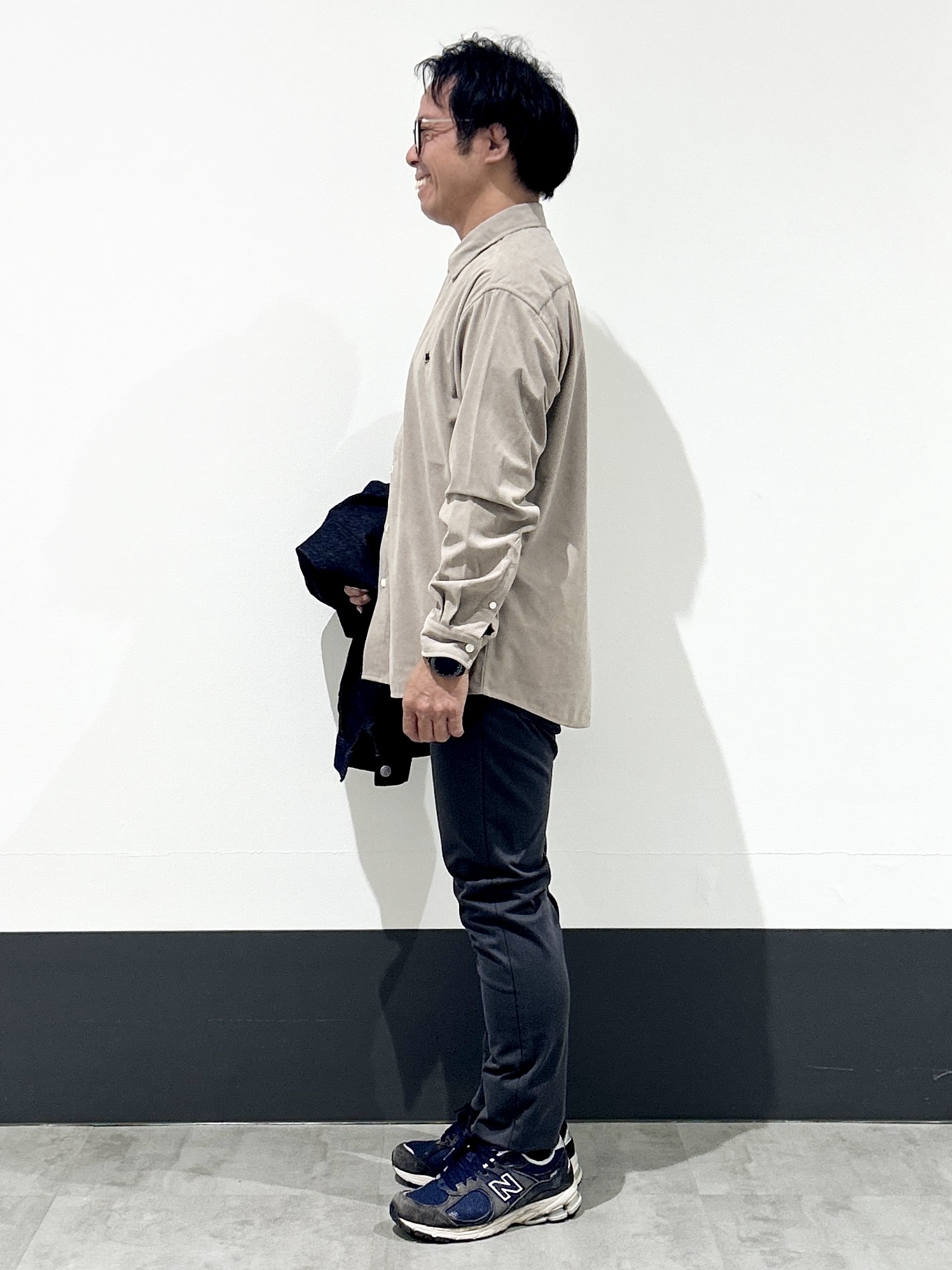 KENJI Iさんの「THE SHOP TK｜【色落ちしにくい/セットアップ可】デニムライク ジップアップジャケット」を使ったコーディネート