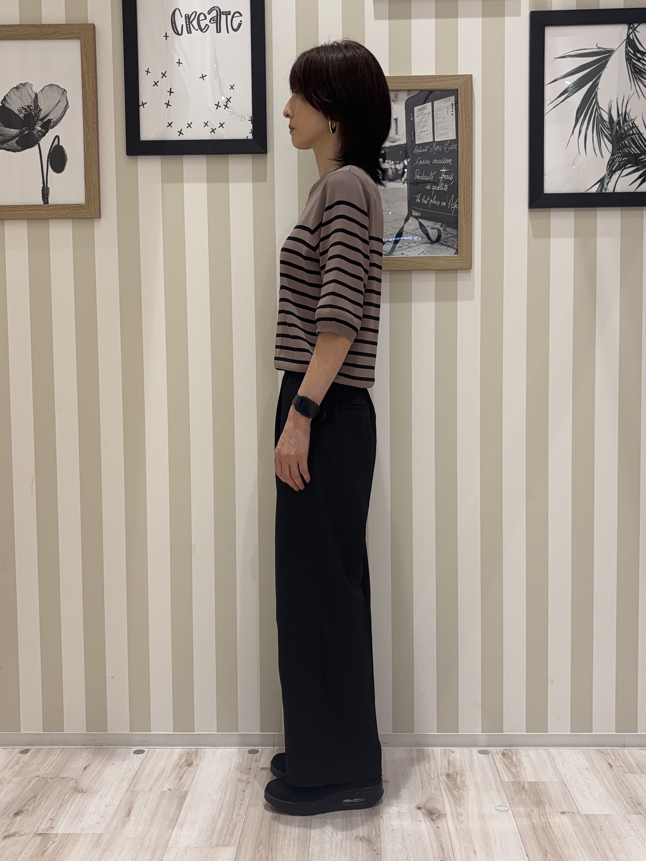 たまごがにさんの「SHOO･LA･RUE｜【ガンガン洗える/ひんやり/UV/毛玉になりにくい】二の腕見せない 5分袖ニット」を使ったコーディネート