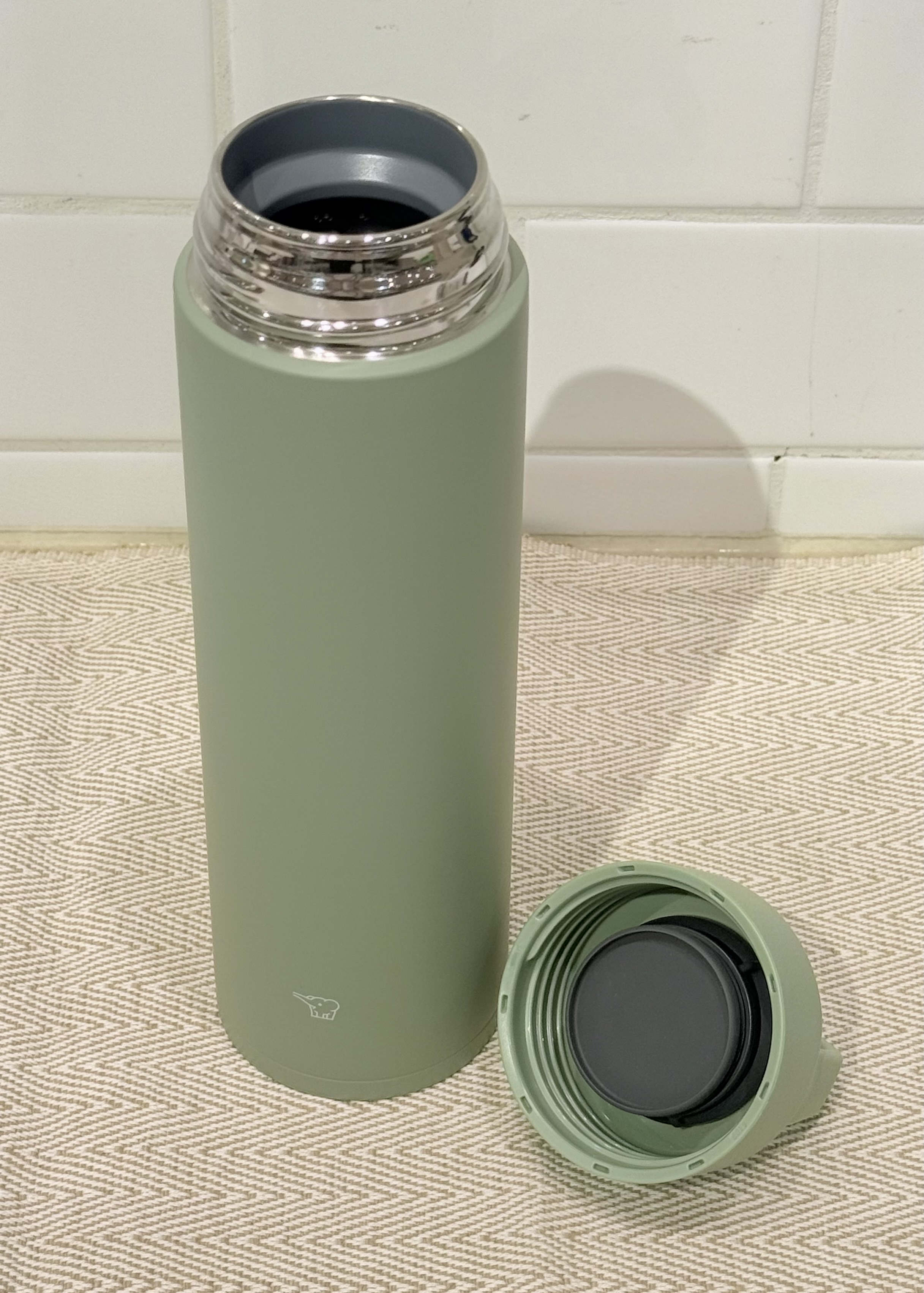 rizuponさんの「212 KITCHEN STORE｜ステンレスマグ SM-RS65 GR ＜ZOJIRUSHI 象印＞」を使ったコーディネート