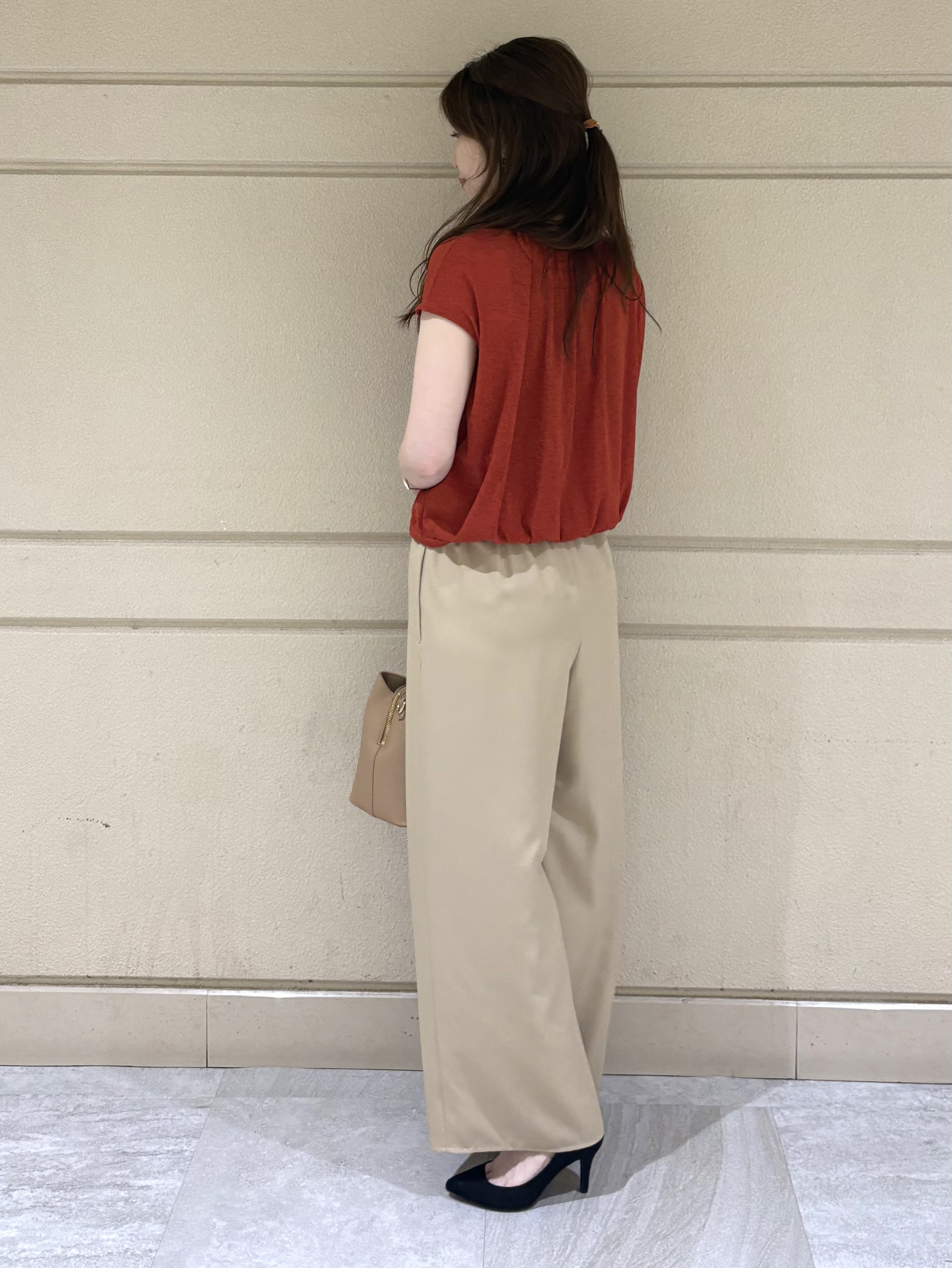sakiさんの「COUP DE CHANCE｜【手洗い可／日本製】フレンチスリーブトップス」を使ったコーディネート