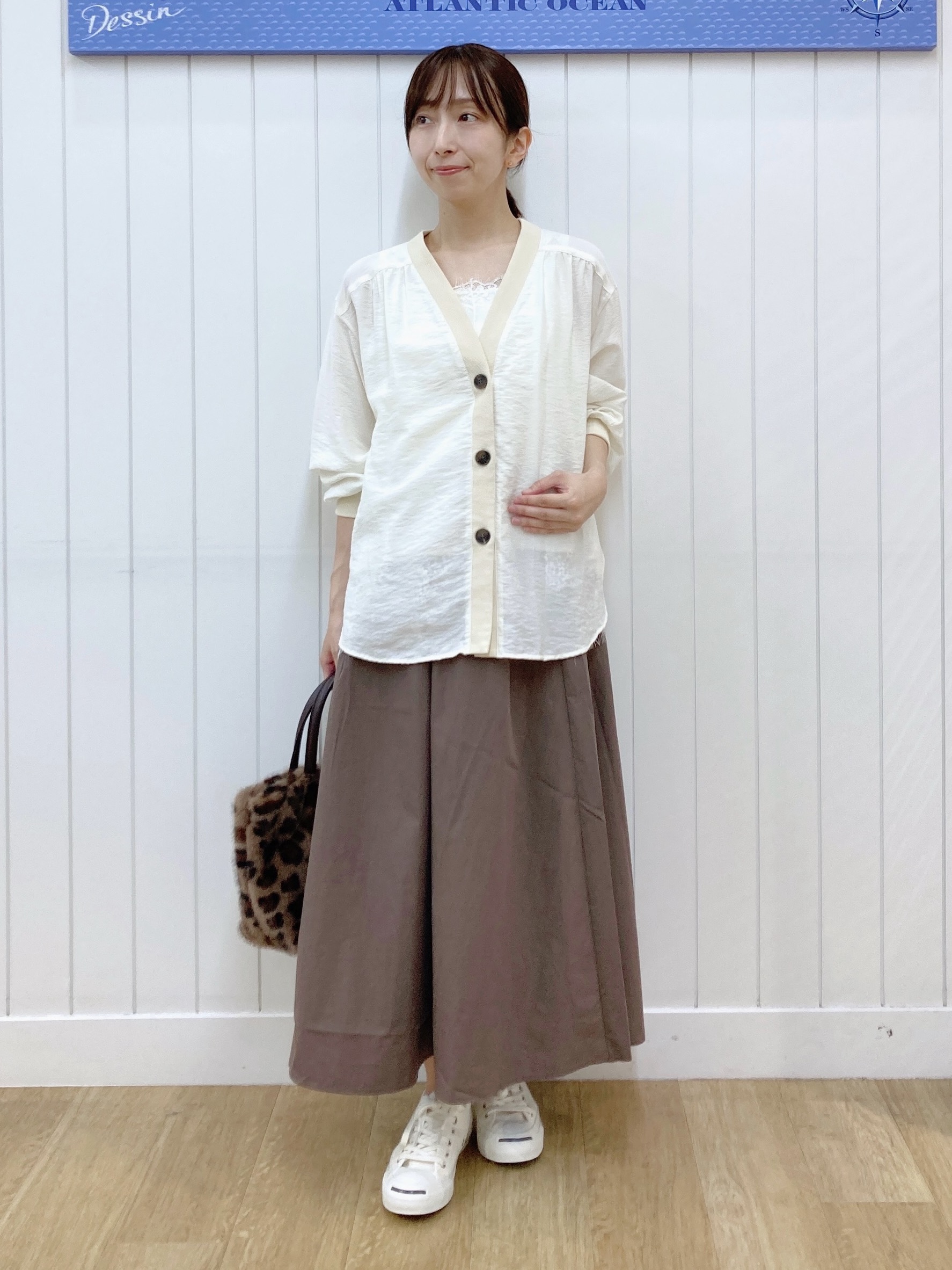 yoshiさんの「Dessin｜【UVカット】シアー楊柳ブラウスカーディガン」を使ったコーディネート