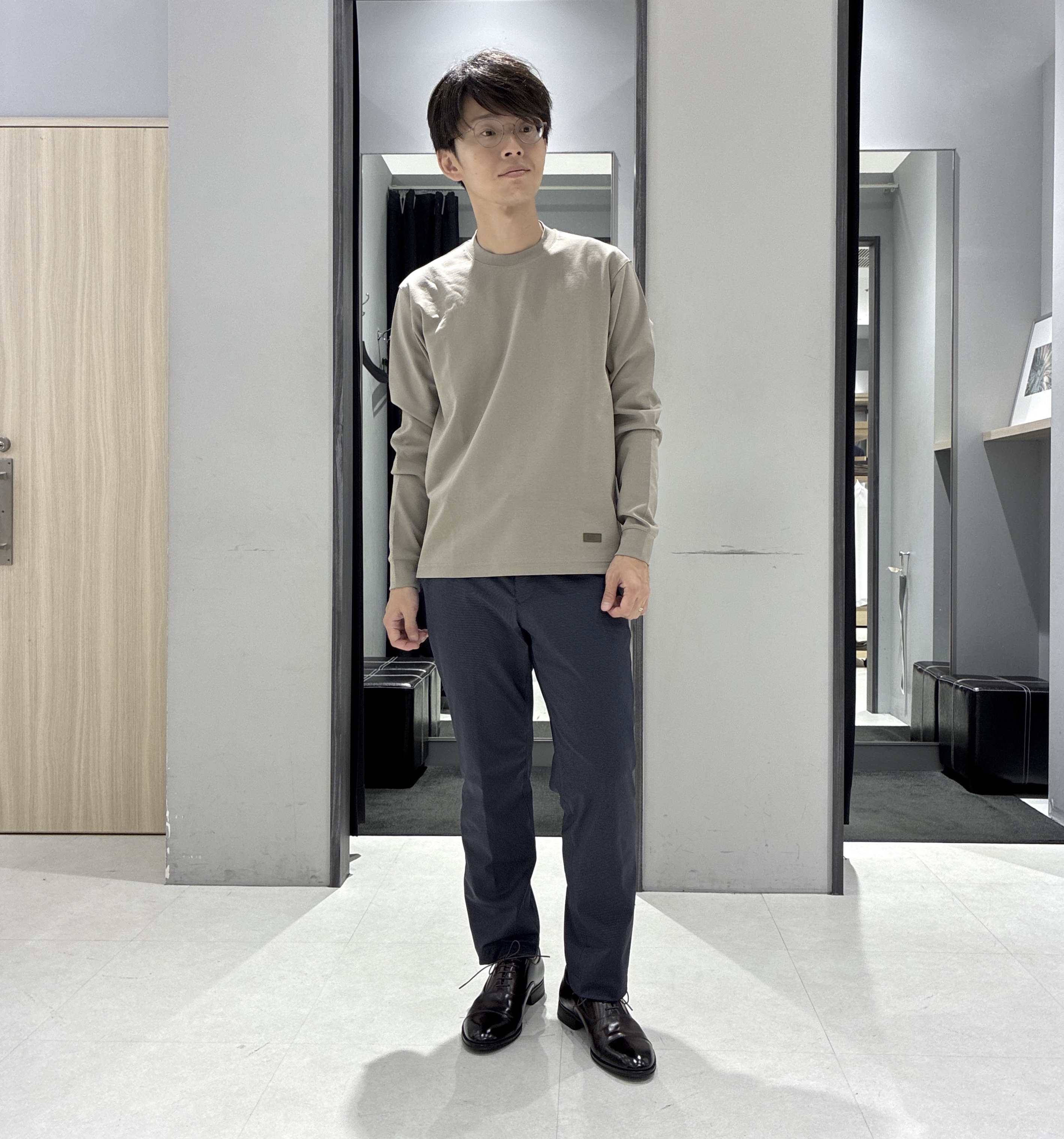 わいずみさんの「TAKEO KIKUCHI｜【360&deg;ストレッチ／軽量】None Of Stress ライト ジャケット（セットアップ対応）」を使ったコーディネート
