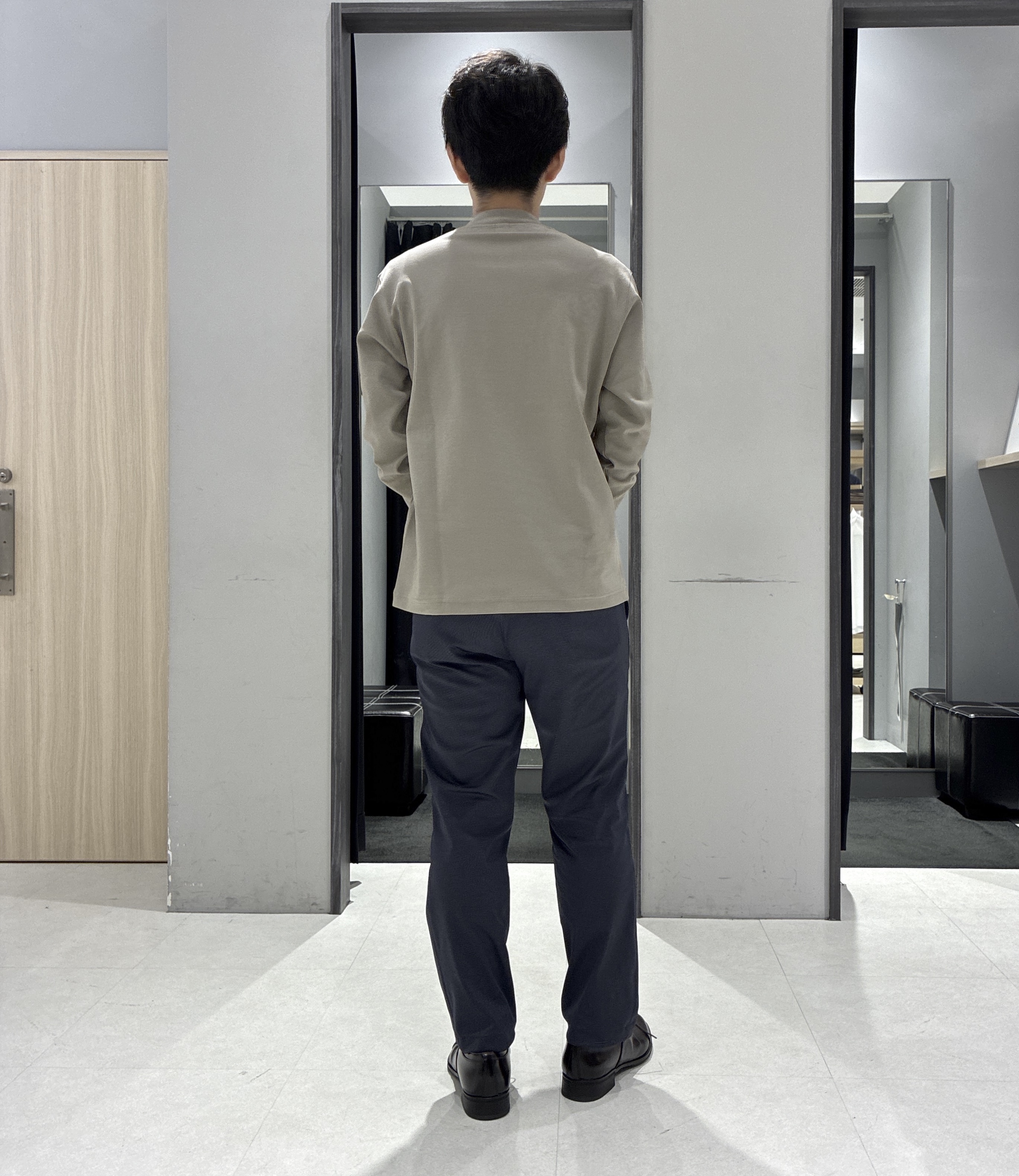 わいずみさんの「TAKEO KIKUCHI｜【360&deg;ストレッチ／軽量】None Of Stress ライト ジャケット（セットアップ対応）」を使ったコーディネート