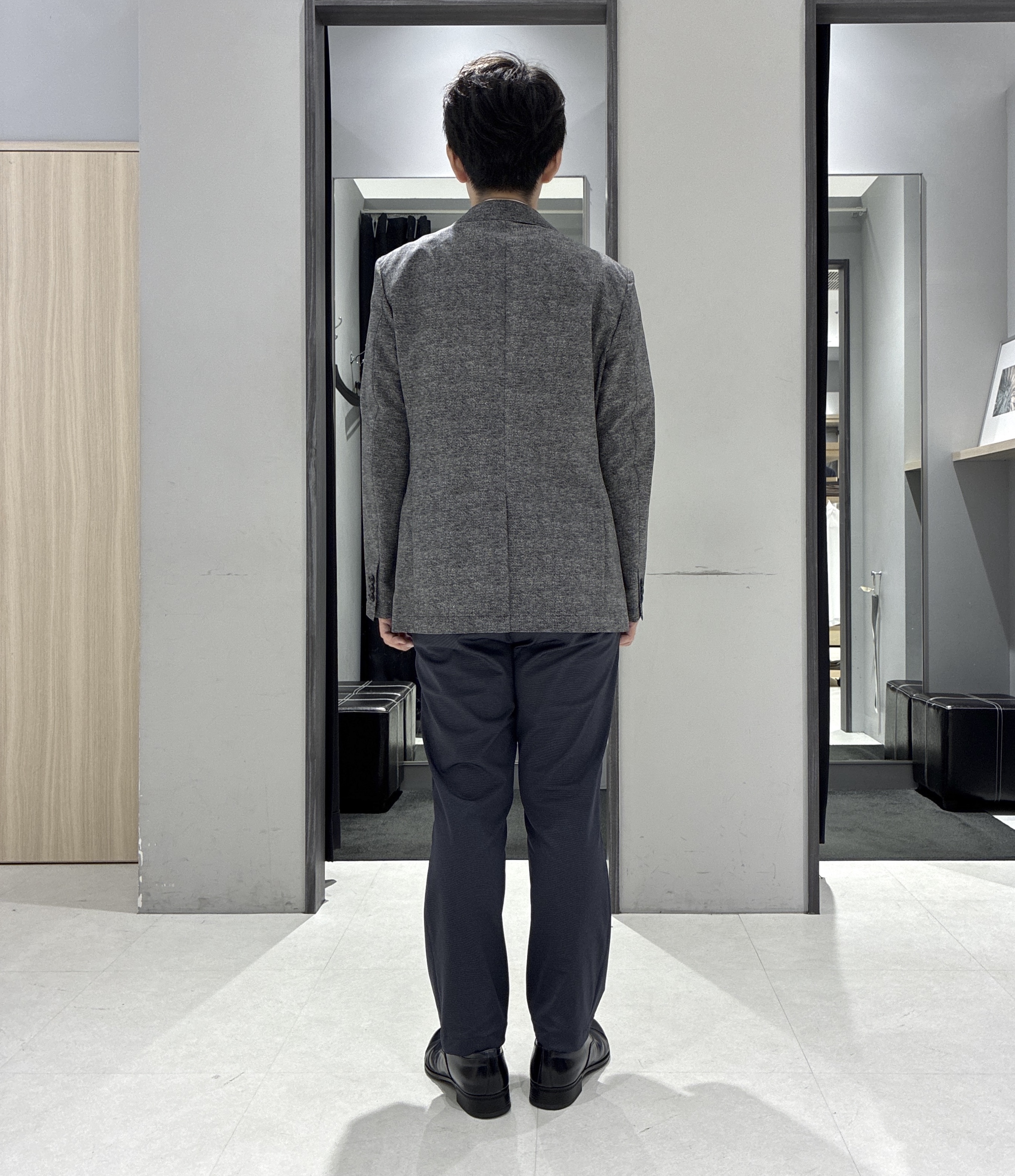 わいずみさんの「TAKEO KIKUCHI｜【抗菌防臭】COOL DOTS（R）ドビープリント ジャケット」を使ったコーディネート