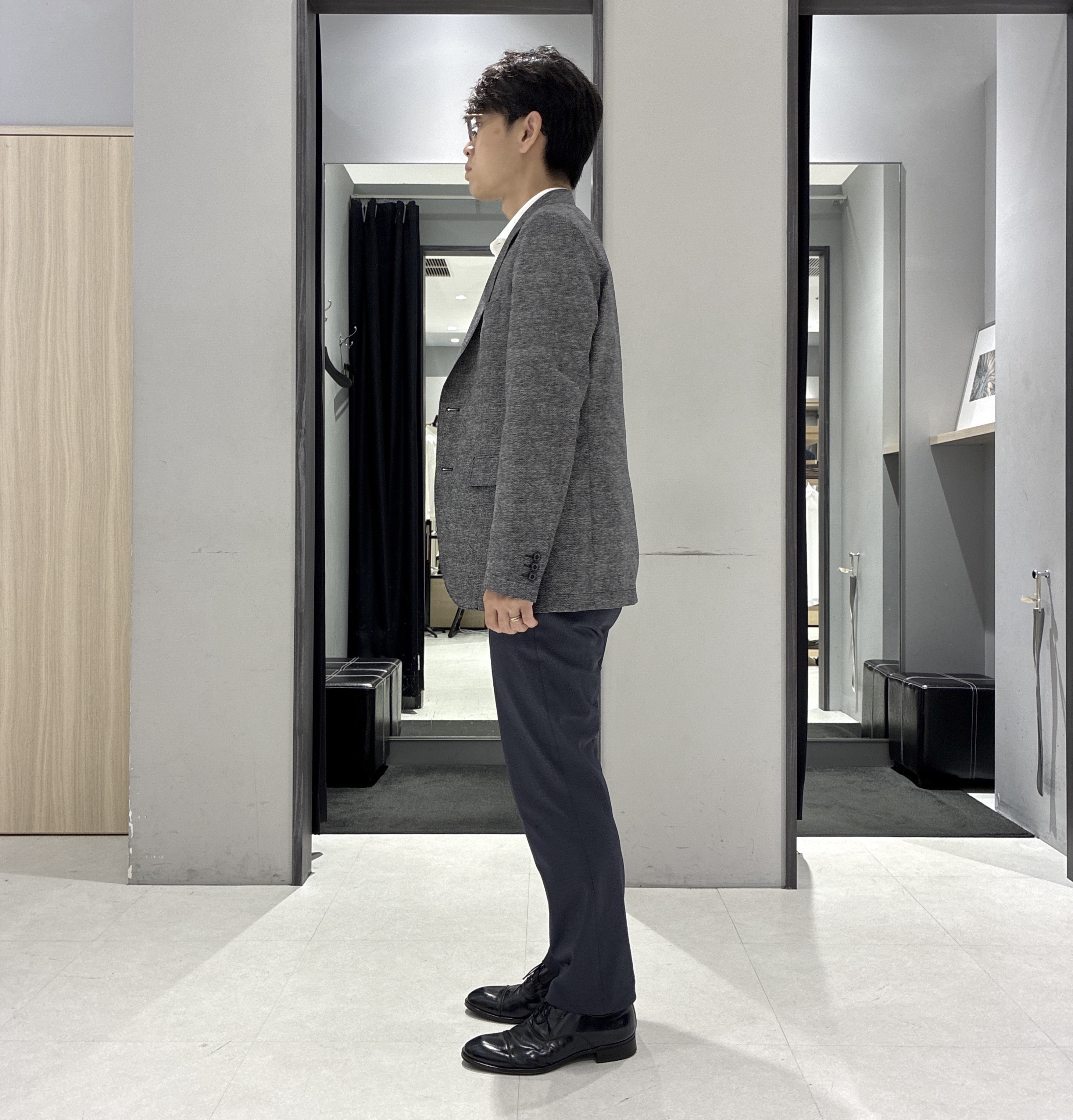 わいずみさんの「TAKEO KIKUCHI｜【抗菌防臭】COOL DOTS（R）ドビープリント ジャケット」を使ったコーディネート