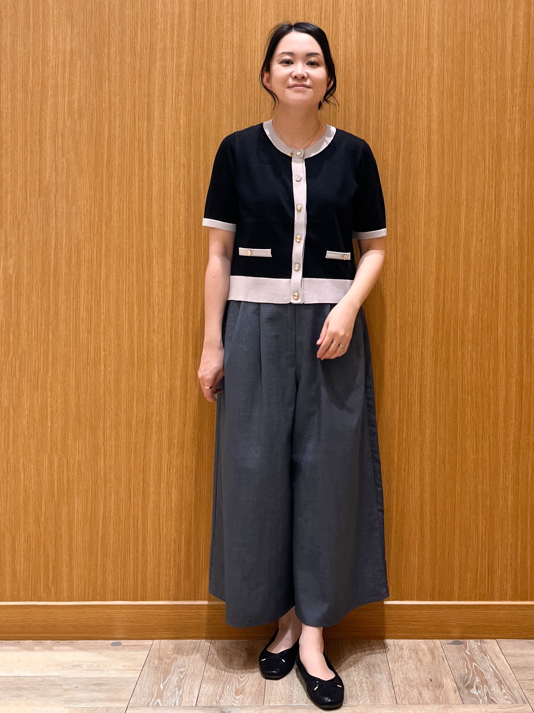 aさんの「OPAQUE.CLIP｜ラメアソートバイカラー半袖カーディガン【洗濯機OK】」を使ったコーディネート