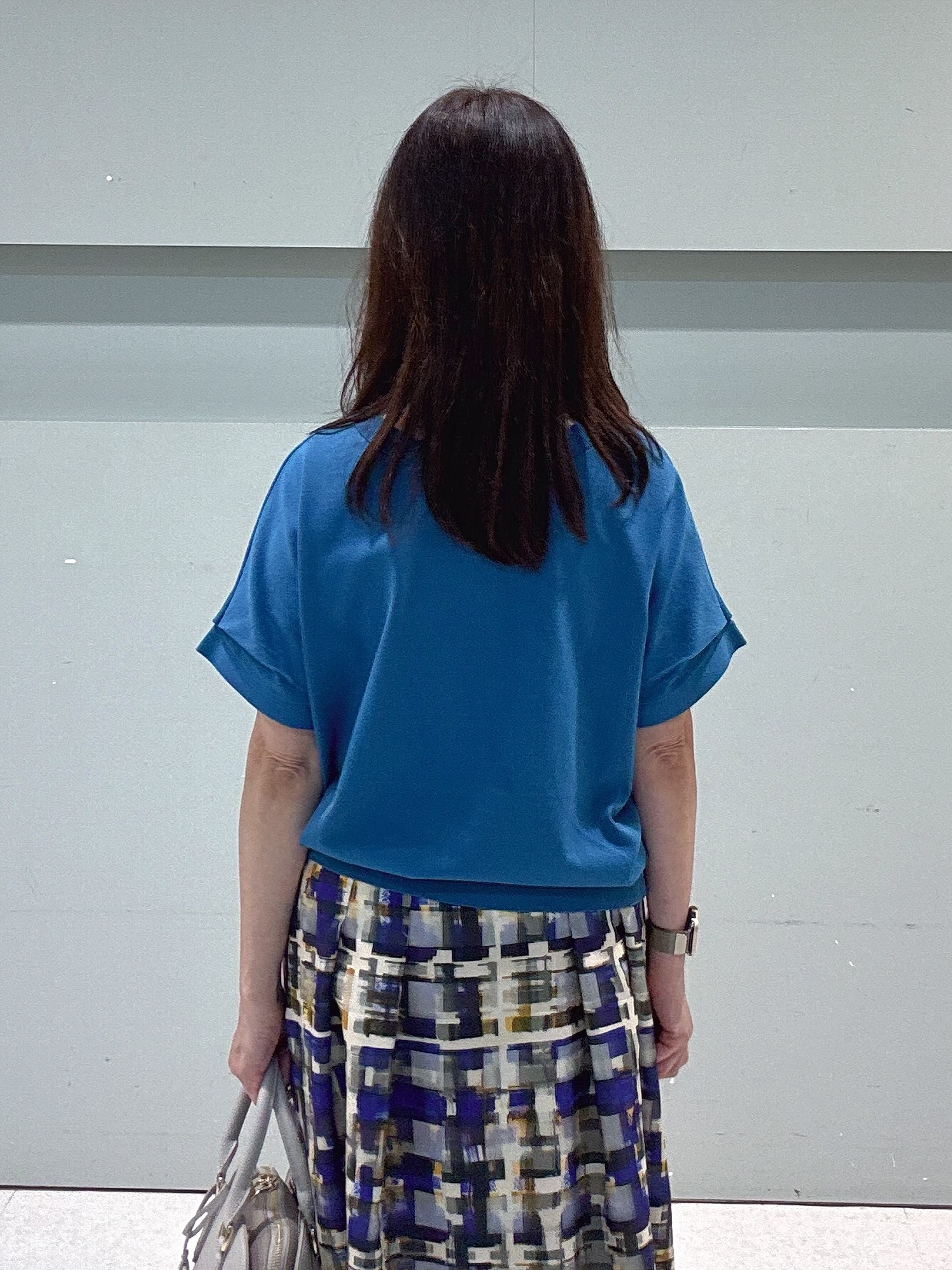 makiさんの「UNTITLED｜【肌に張りつきにくい/前後2WAY】ドライタッチコットンプルオーバー」を使ったコーディネート