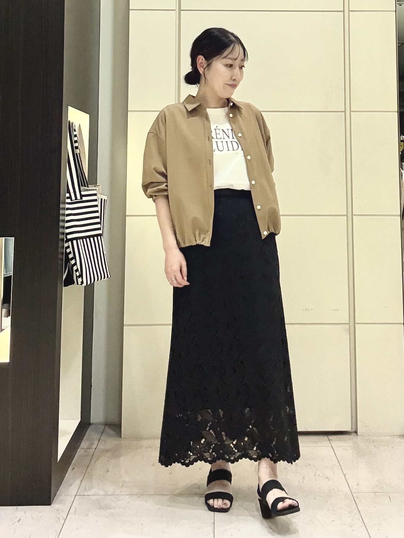mori.さんの「UNTITLED｜【丈感すっきり】ベロアプリントロゴT」を使ったコーディネート