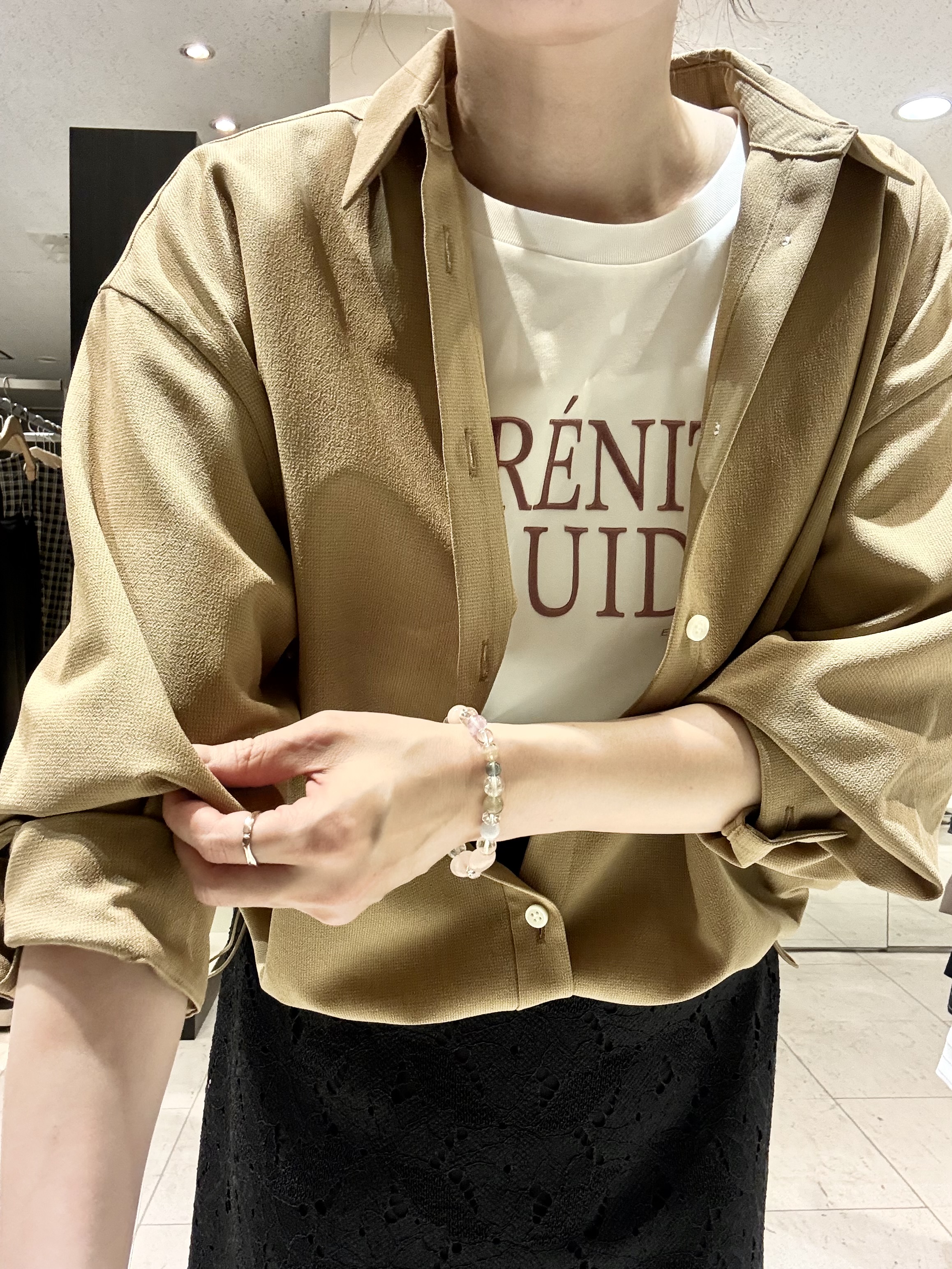 mori.さんの「UNTITLED｜【丈感すっきり】ベロアプリントロゴT」を使ったコーディネート