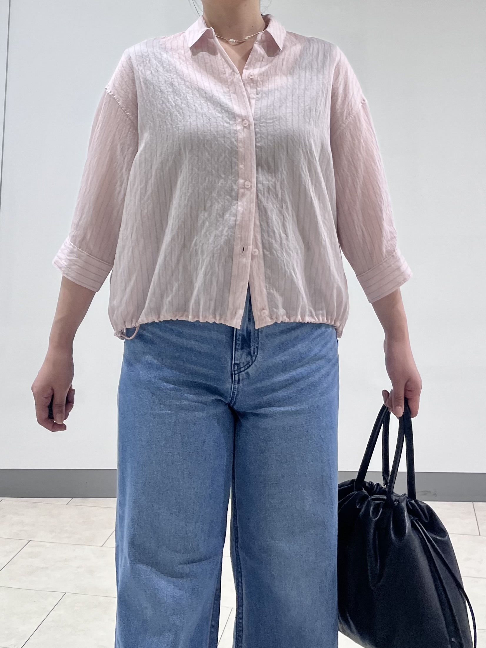 hasuさんの「INDIVI｜【シアー／7分袖】体型カバーゆったりシャツ」を使ったコーディネート