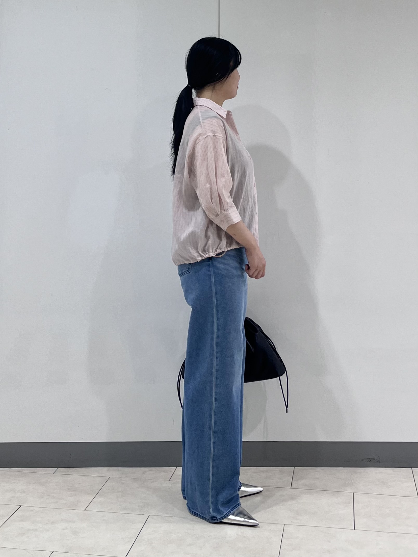 hasuさんの「INDIVI｜【シアー／7分袖】体型カバーゆったりシャツ」を使ったコーディネート